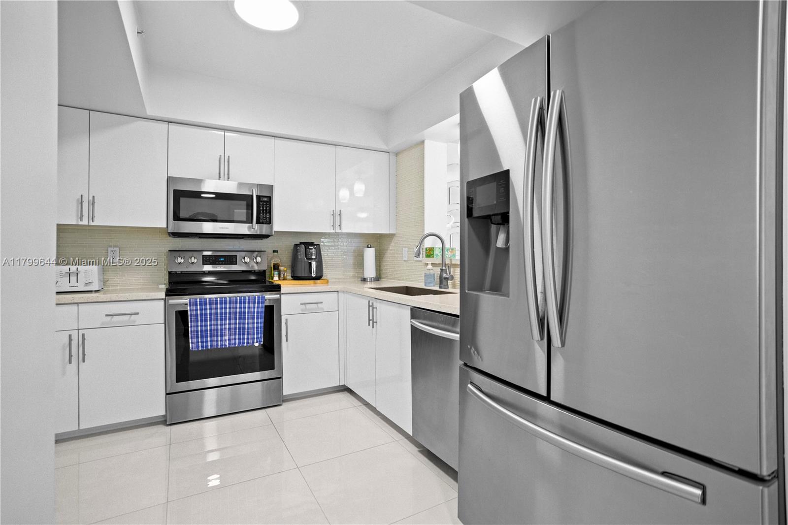 Property photo # 4