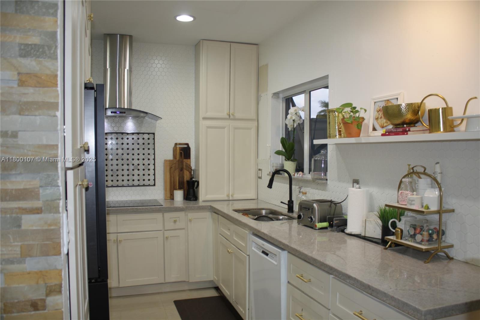 Property photo # 5