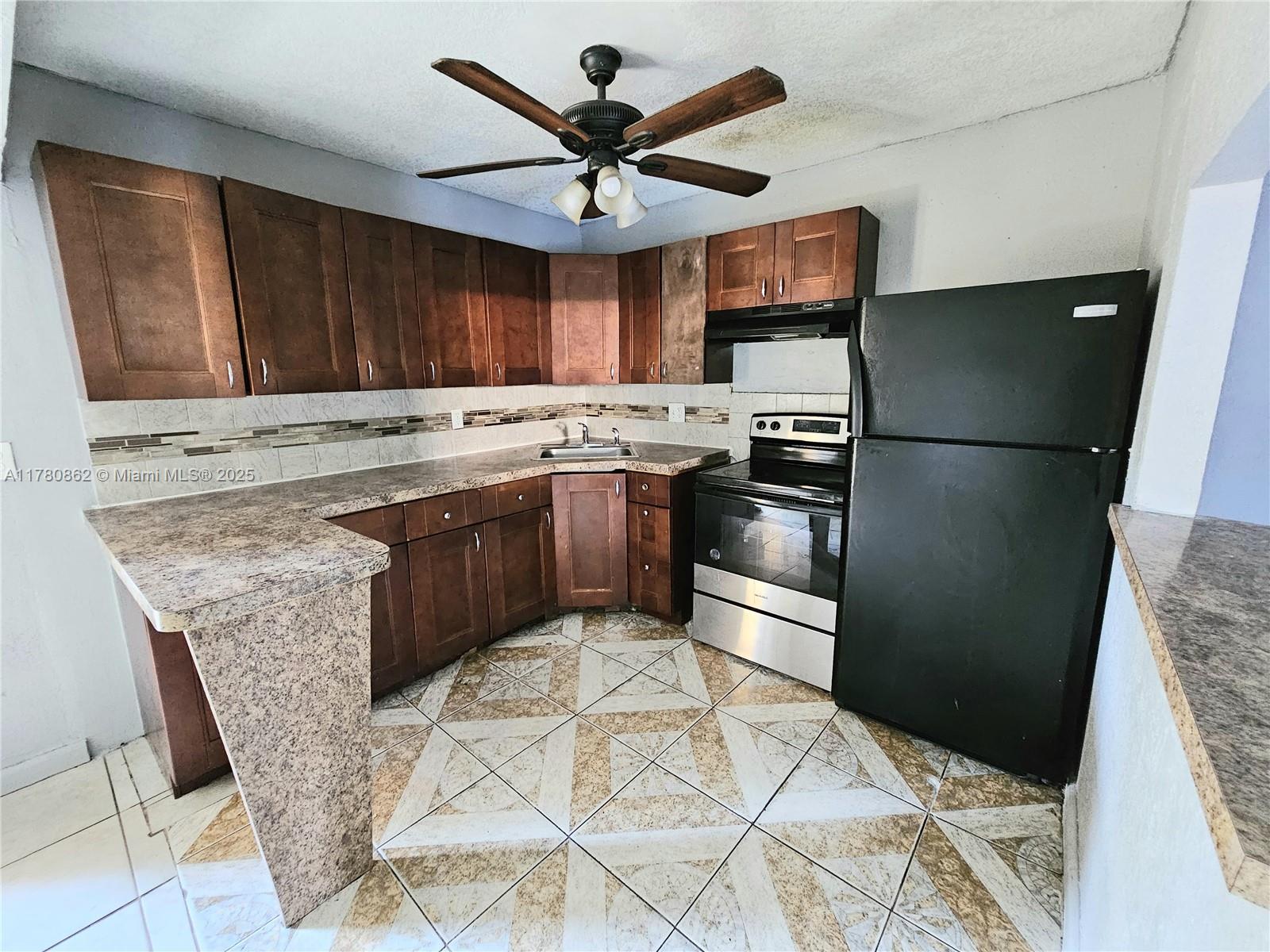 Property photo # 7
