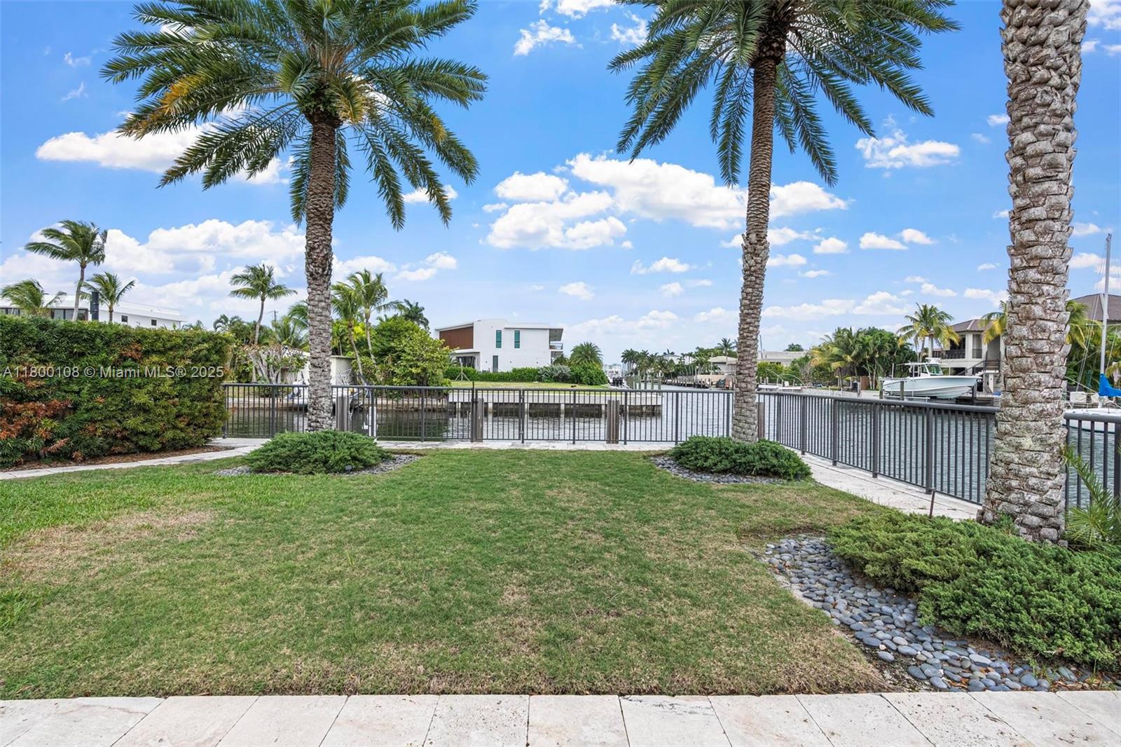 12605 Cyprus Rd, North Miami, Florida image 40