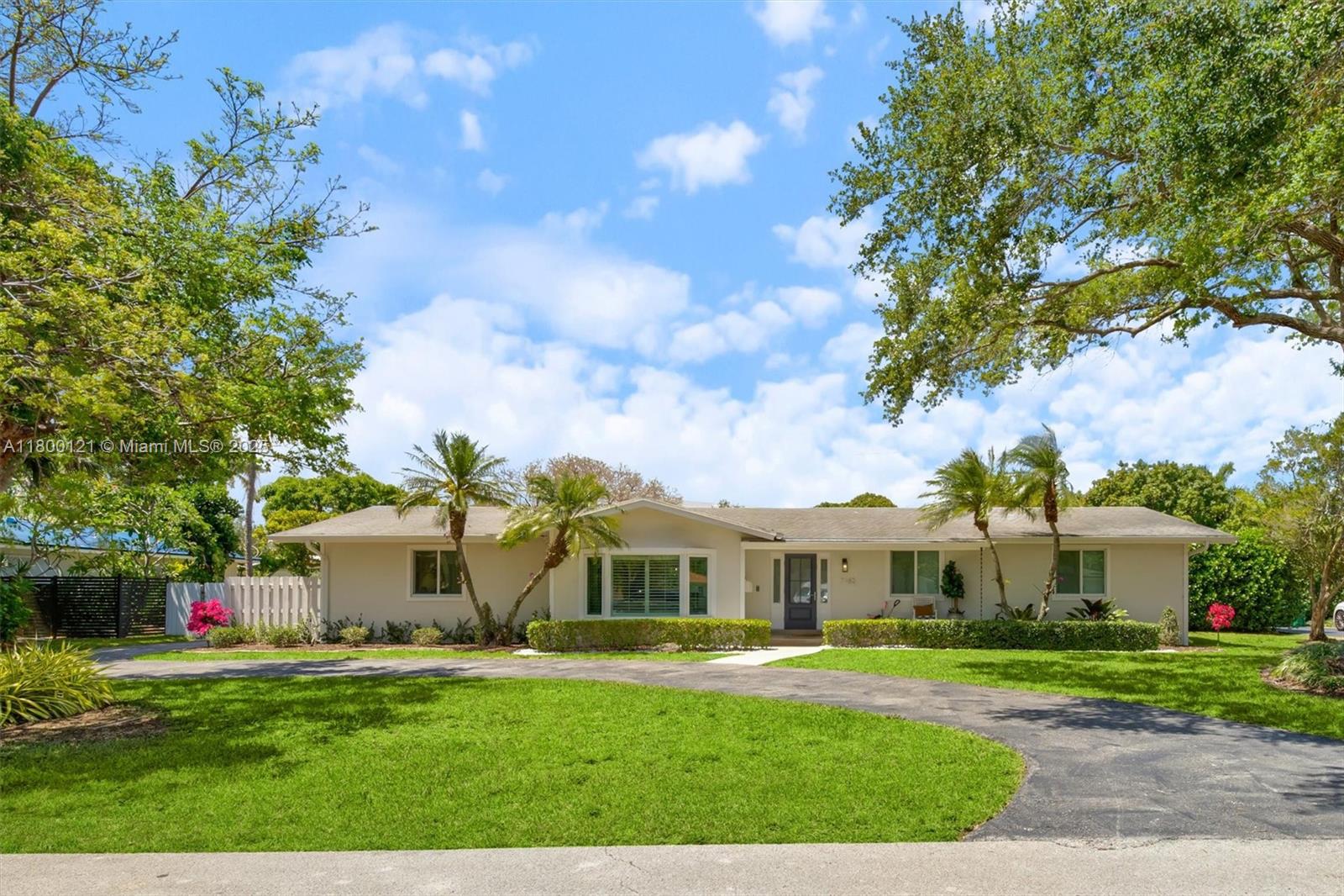 7485 SW 159th Ter, Palmetto Bay, Florida image 1