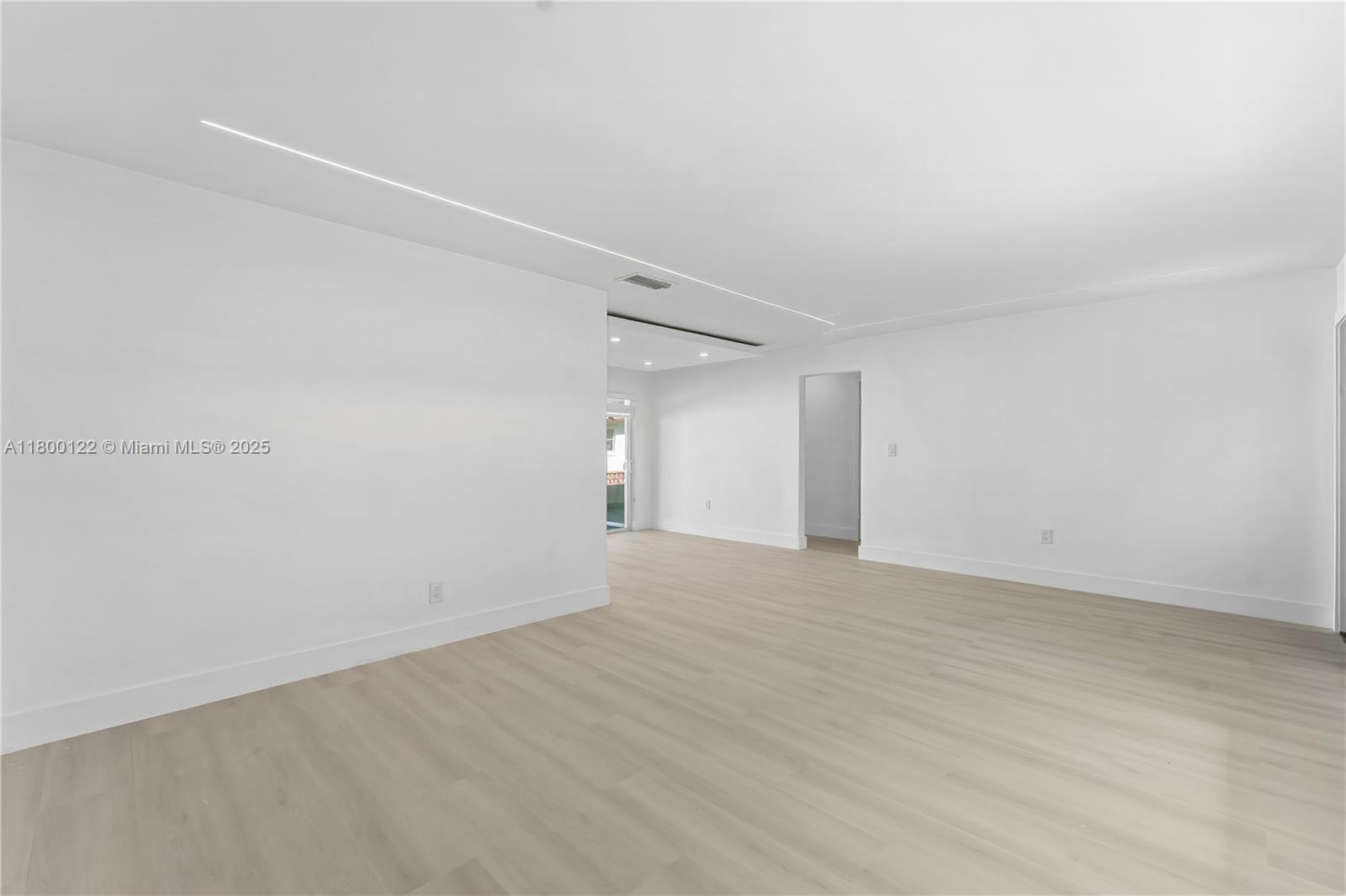 2600 NW 68th Way, Sunrise, Florida image 7