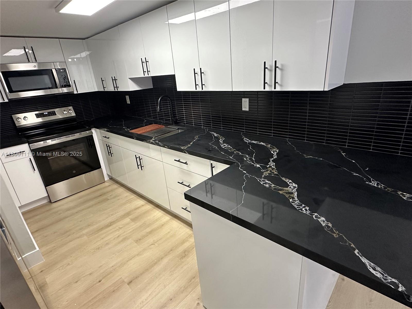 Property photo # 6