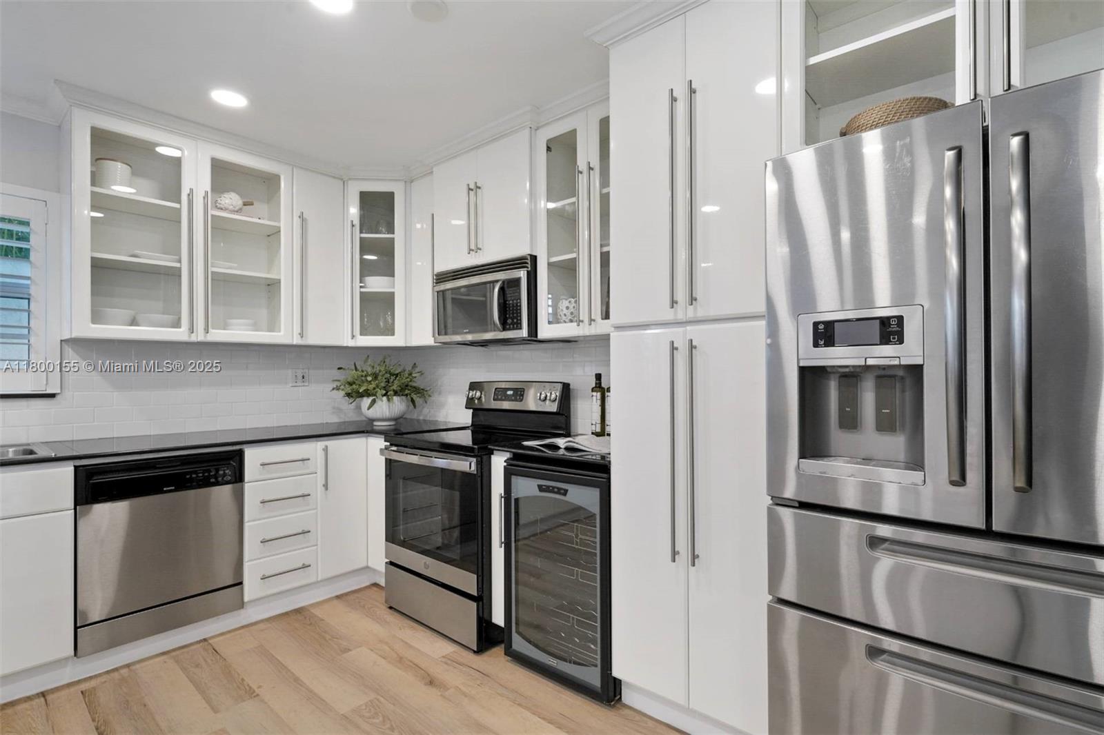 3172 Virginia Street, Coconut Grove, Florida image 12