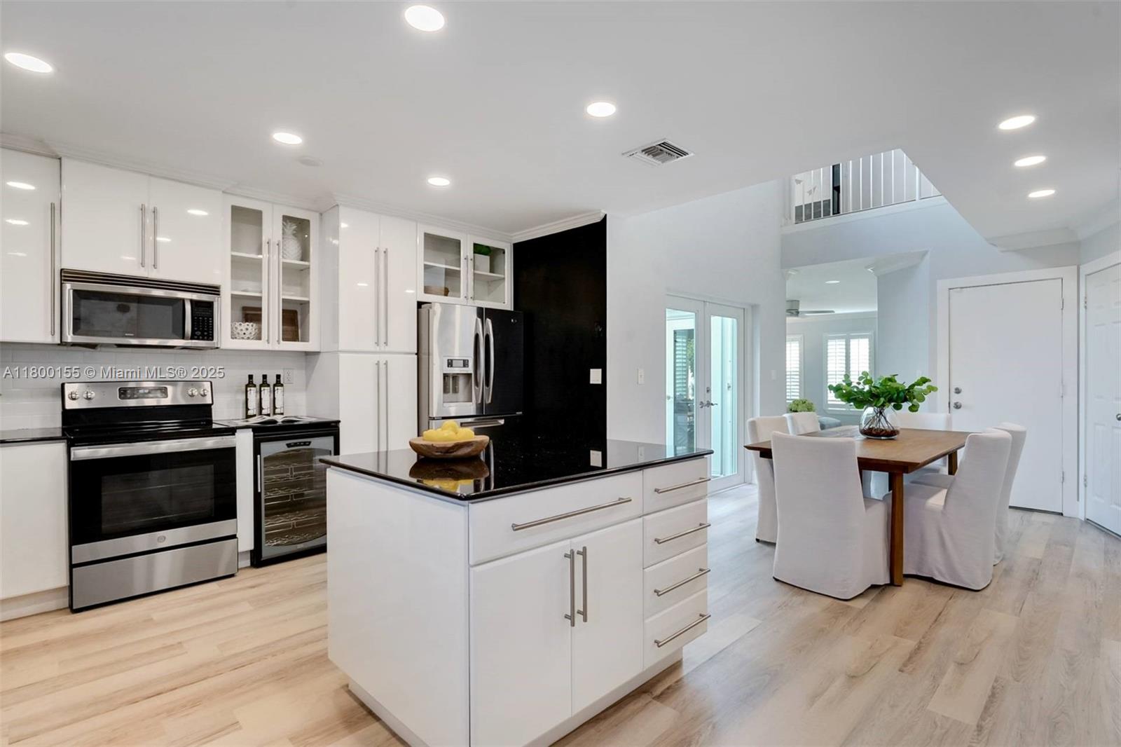 3172 Virginia Street, Coconut Grove, Florida image 13