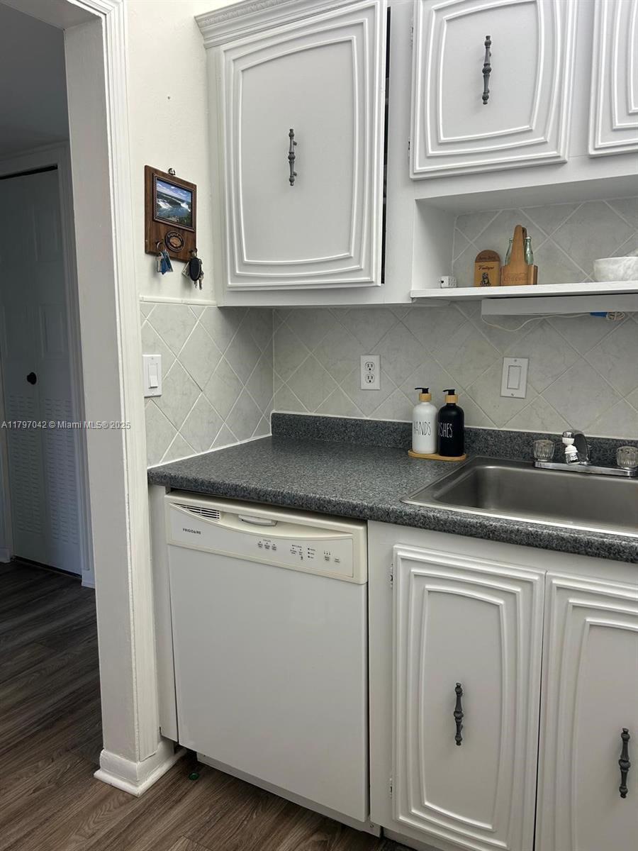 2851 Somerset Dr #307, Lauderdale Lakes, Florida image 19