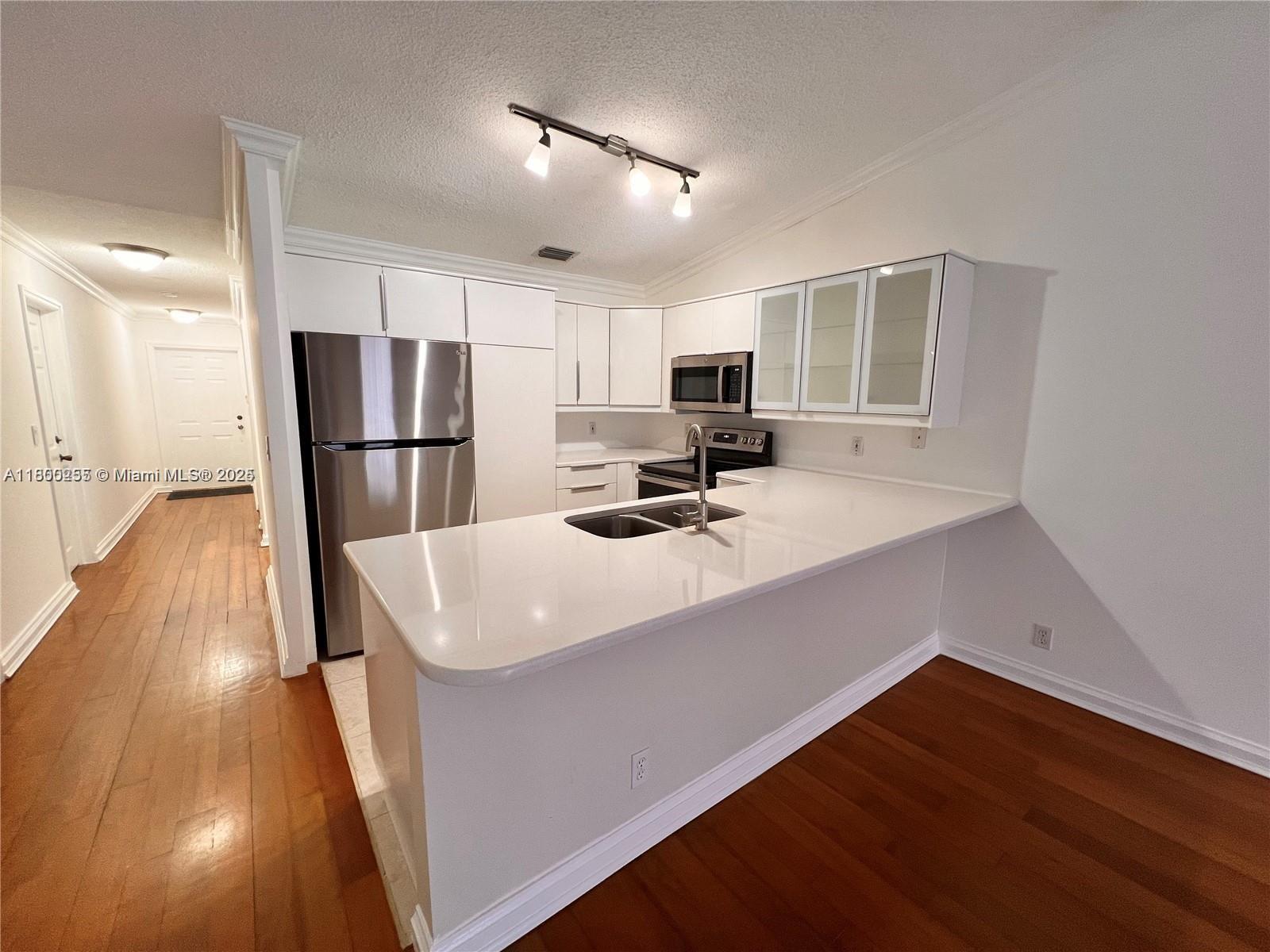 Property photo # 9