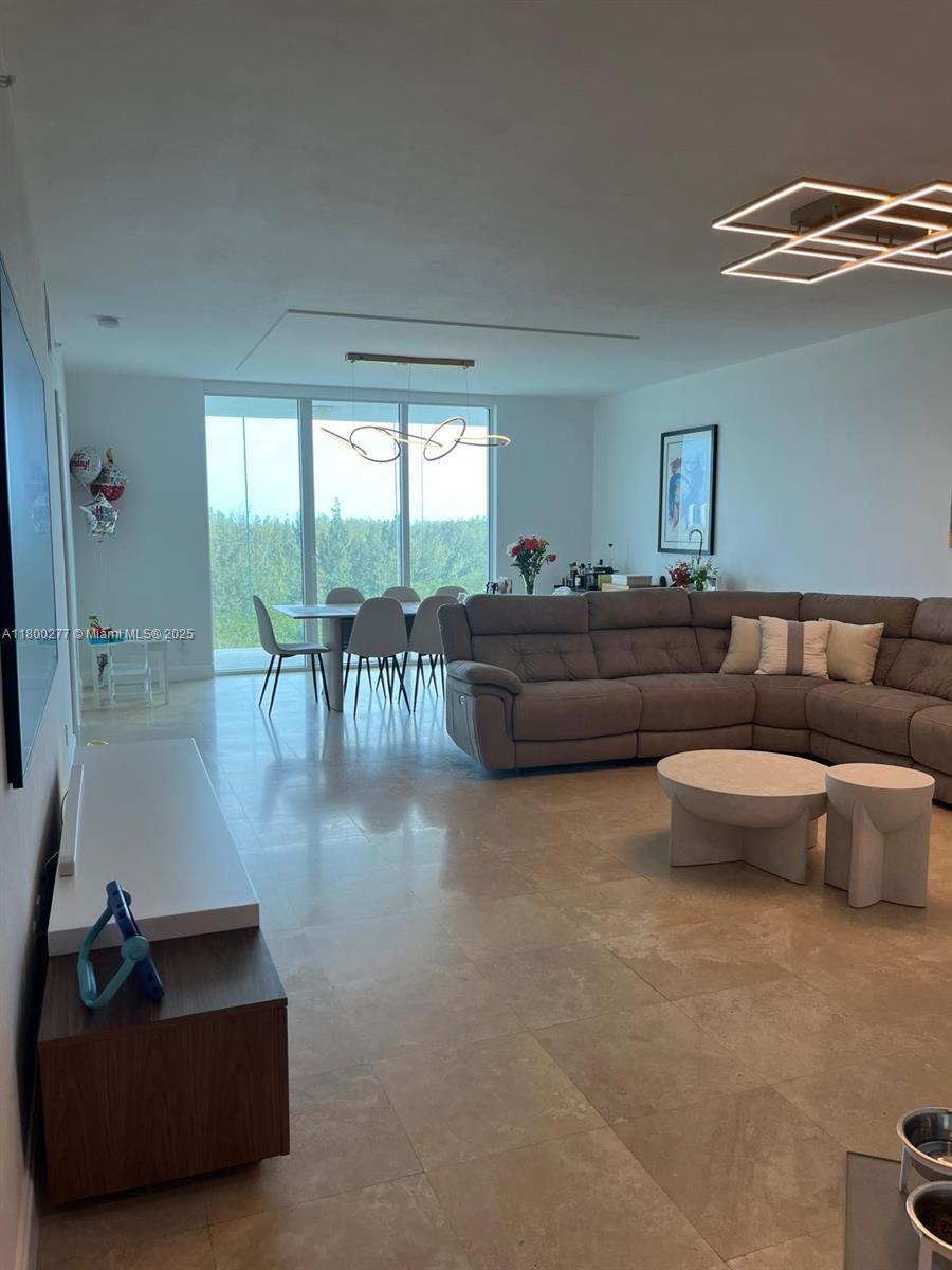 14951  Royal Oaks Ln #803 For Sale A11800277, FL