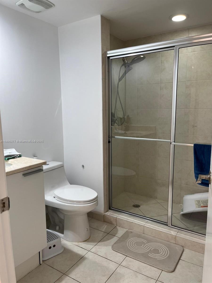 14951 Royal Oaks Ln #803, North Miami, Florida image 17