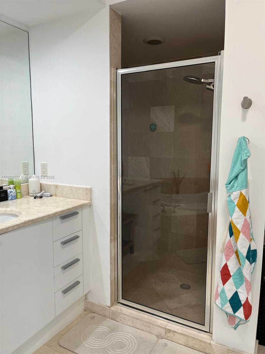 14951 Royal Oaks Ln #803, North Miami, Florida image 35