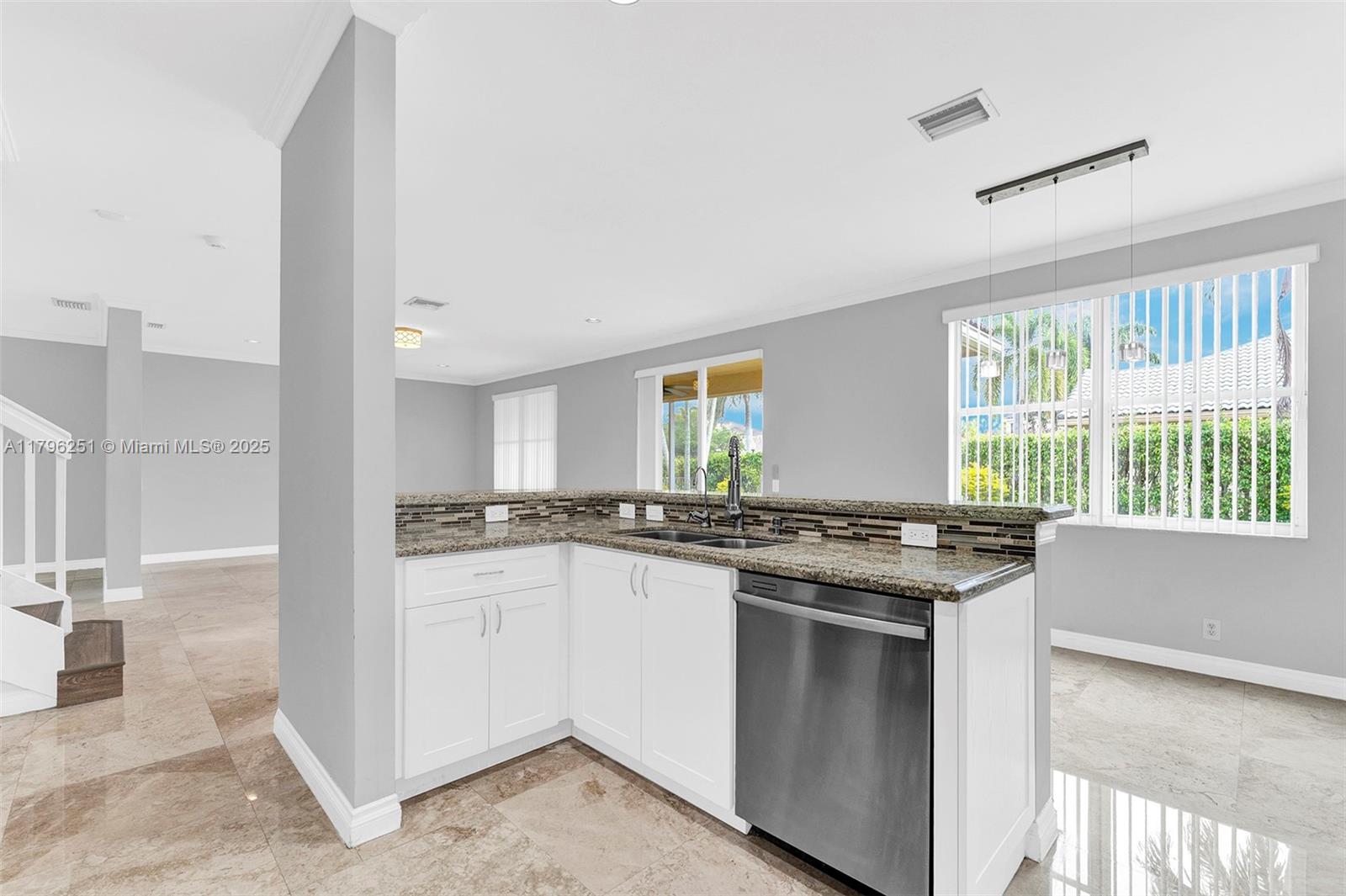 Property photo # 9