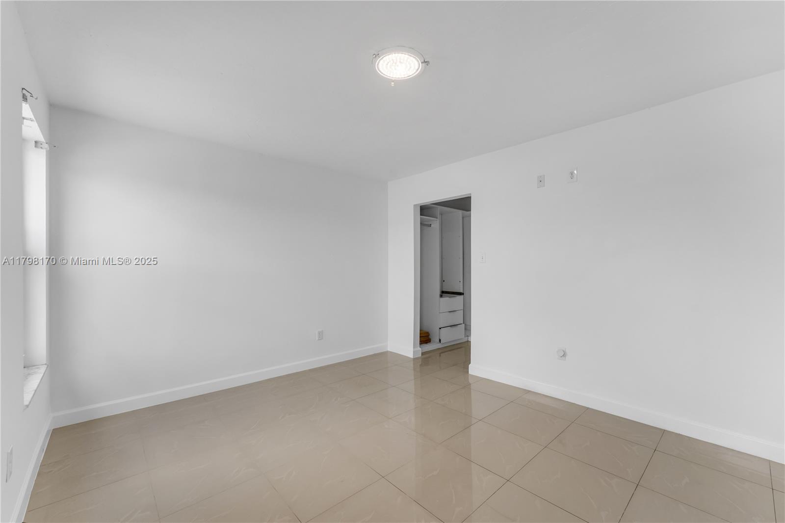 11701 SW 188th Ter, Miami, Florida image 14
