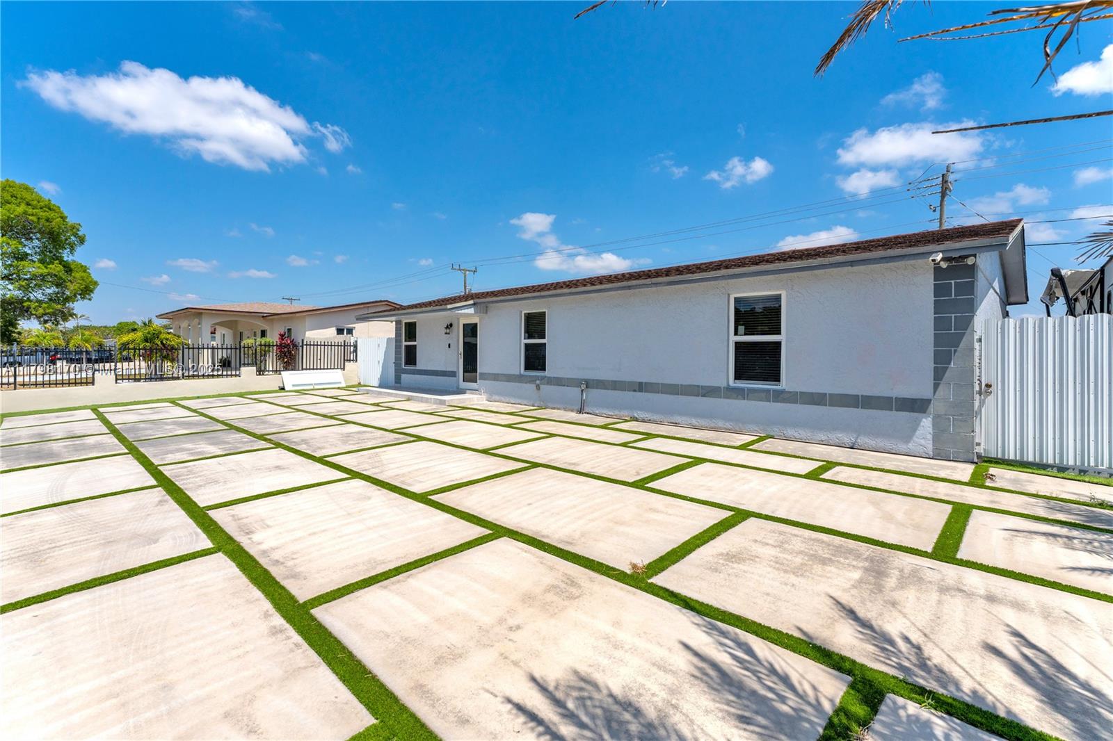 11701 SW 188th Ter, Miami, Florida image 3
