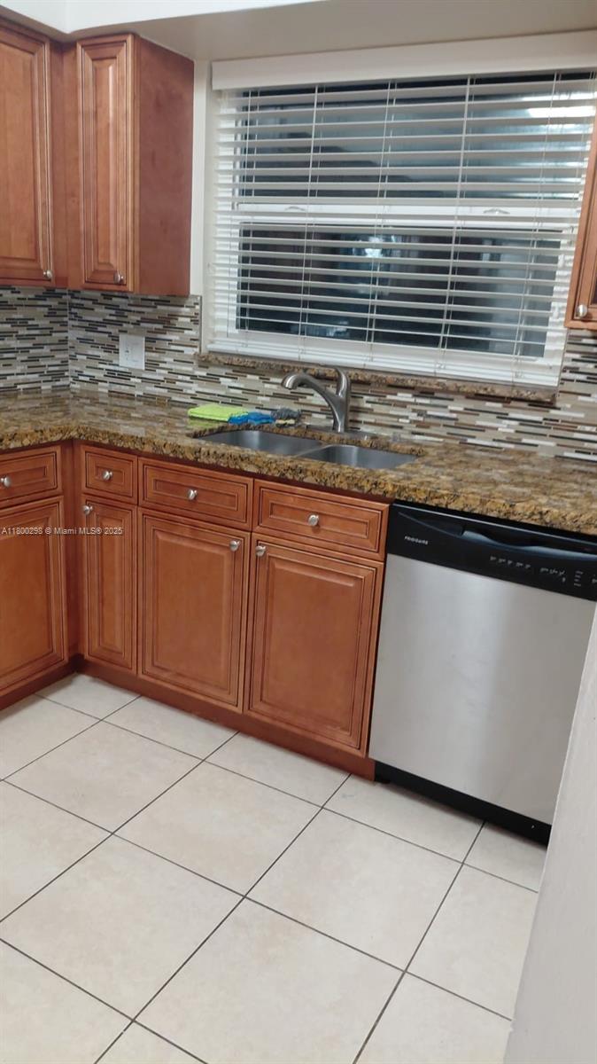 2520 Van Buren St #7, Hollywood, Florida image 25
