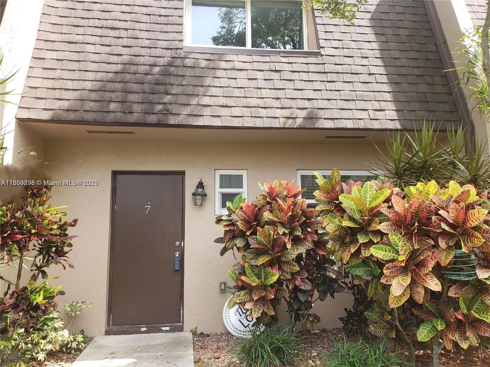 2520 Van Buren St #7, Hollywood, Florida image 4