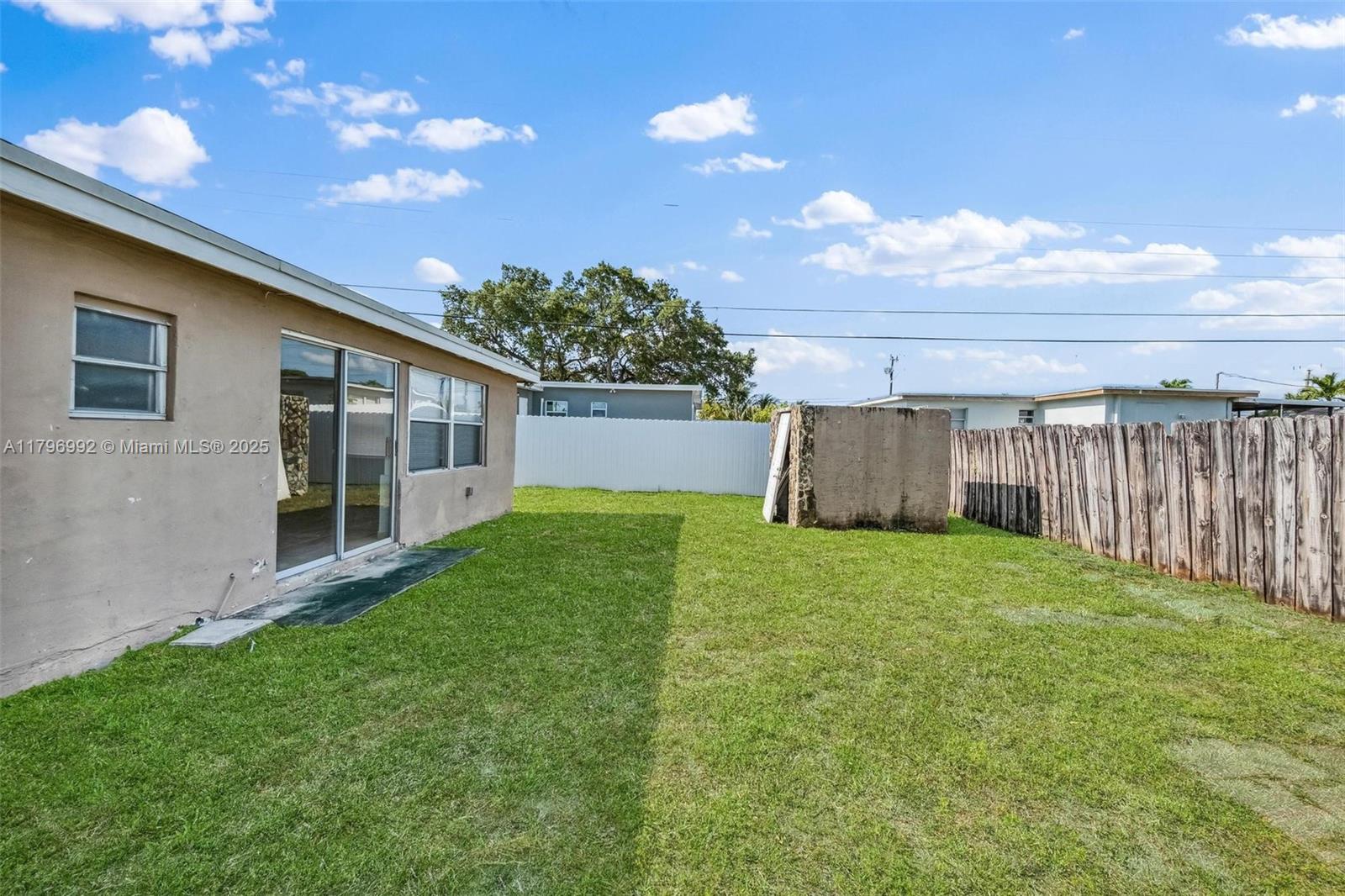 5720 SW 40th Ct, West Park, Florida image 30