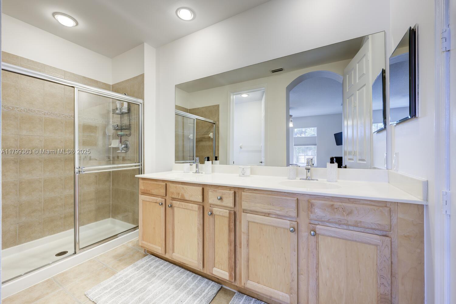 198 Evergrene Parkway, Palm Beach Gardens, Florida image 15