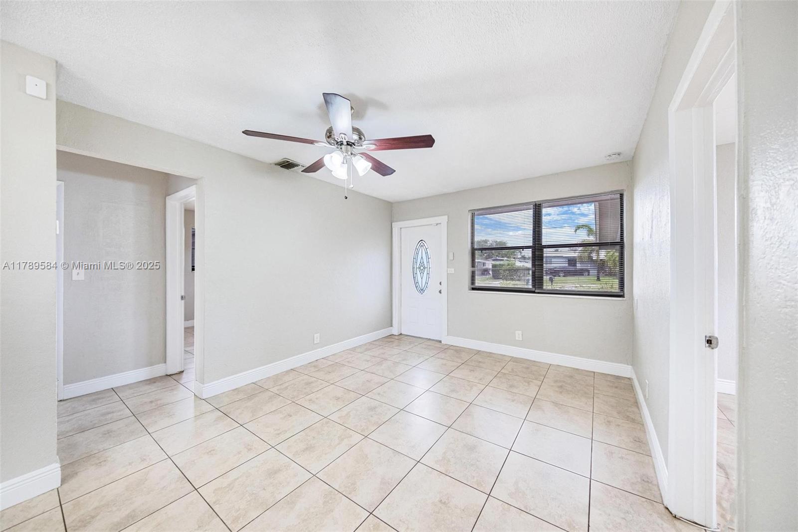 4138 NW 12th Ter, Oakland Park, Florida image 5