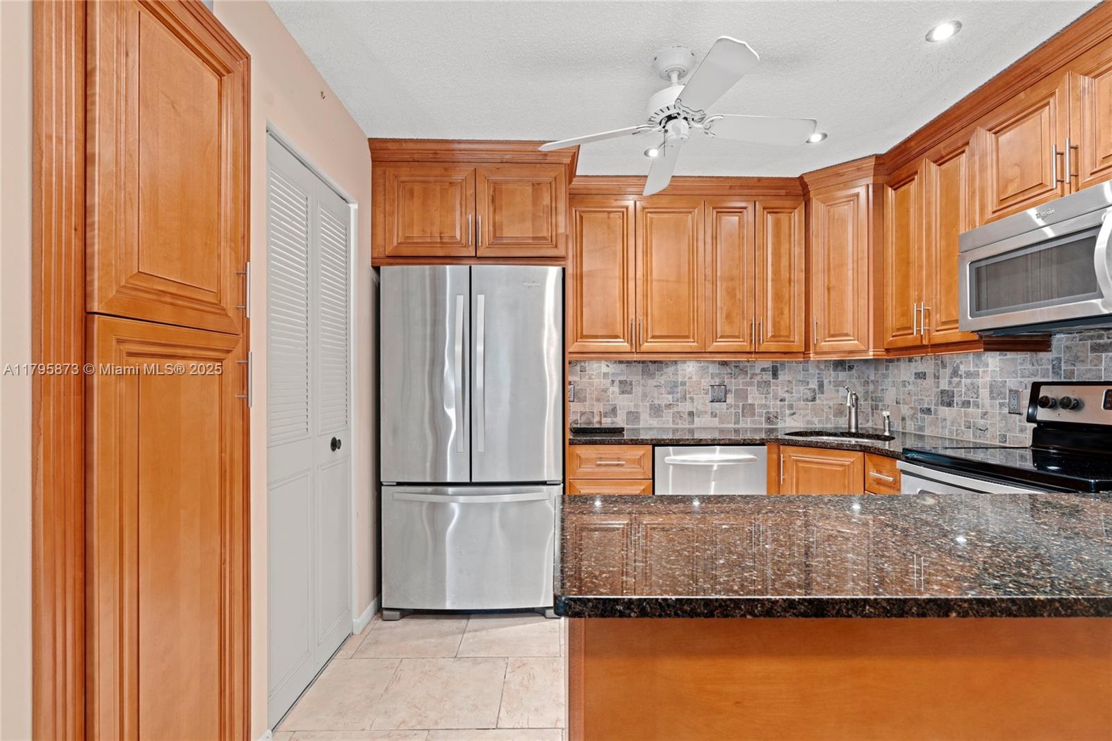 322 Pine Ridge Cir #A-2, Green Acres, Florida image 12