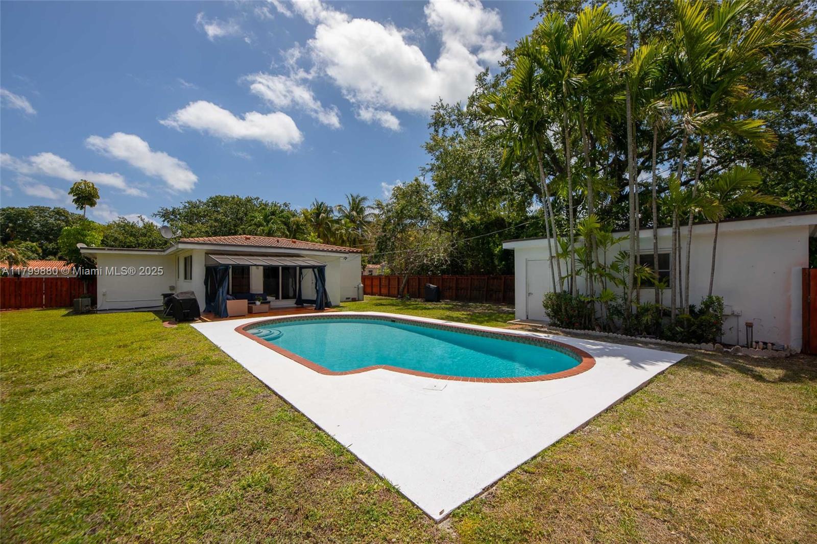 12000 NE 11th Ct, Biscayne Park, Florida image 38