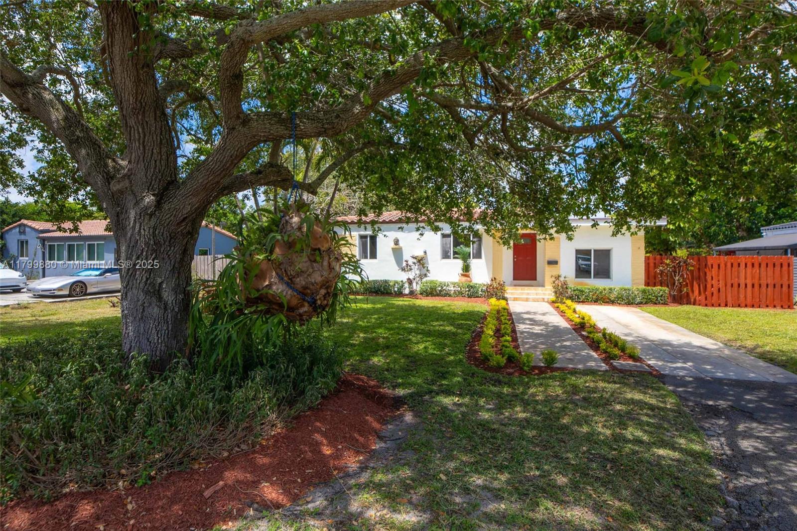12000 NE 11th Ct, Biscayne Park, Florida image 5