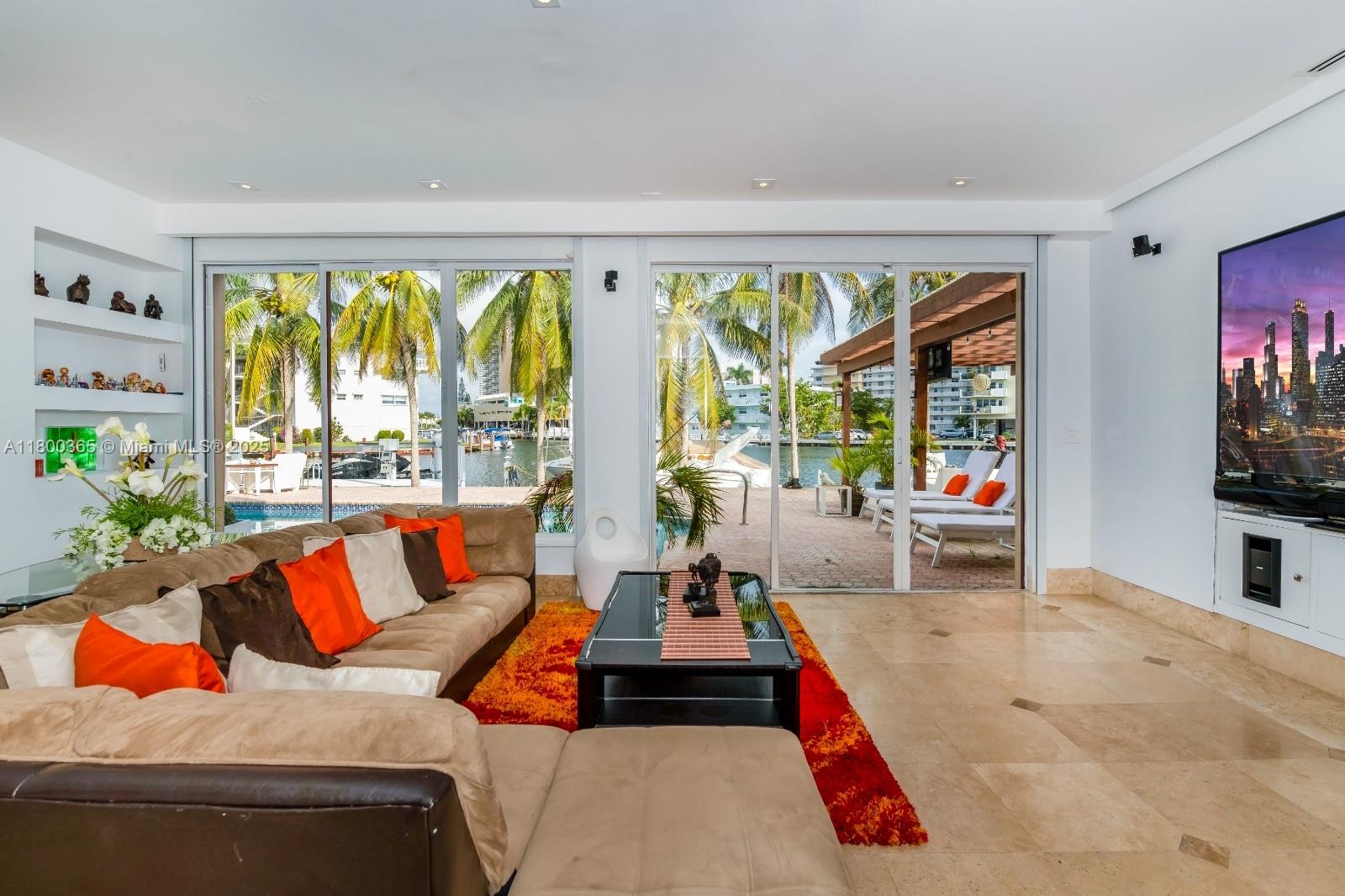 418 Tammarind Dr, Hallandale Beach, Florida image 12