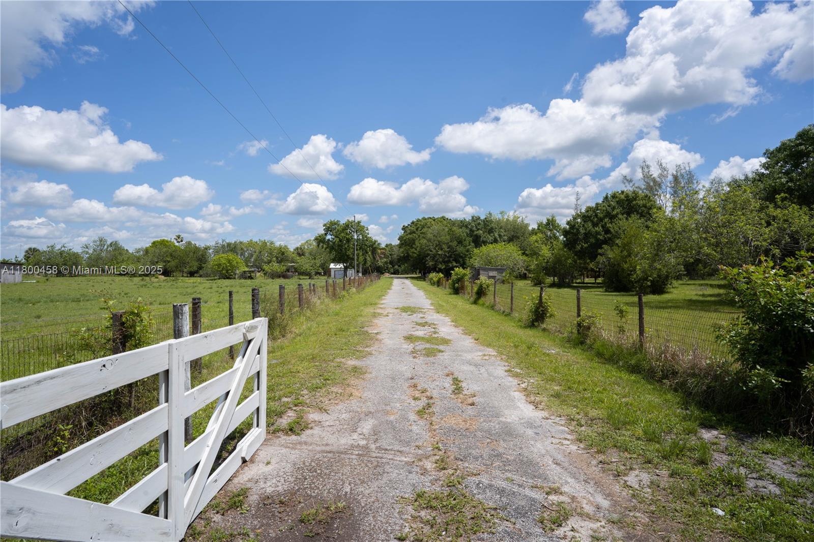 Residential, Okeechobee, Florida image 4