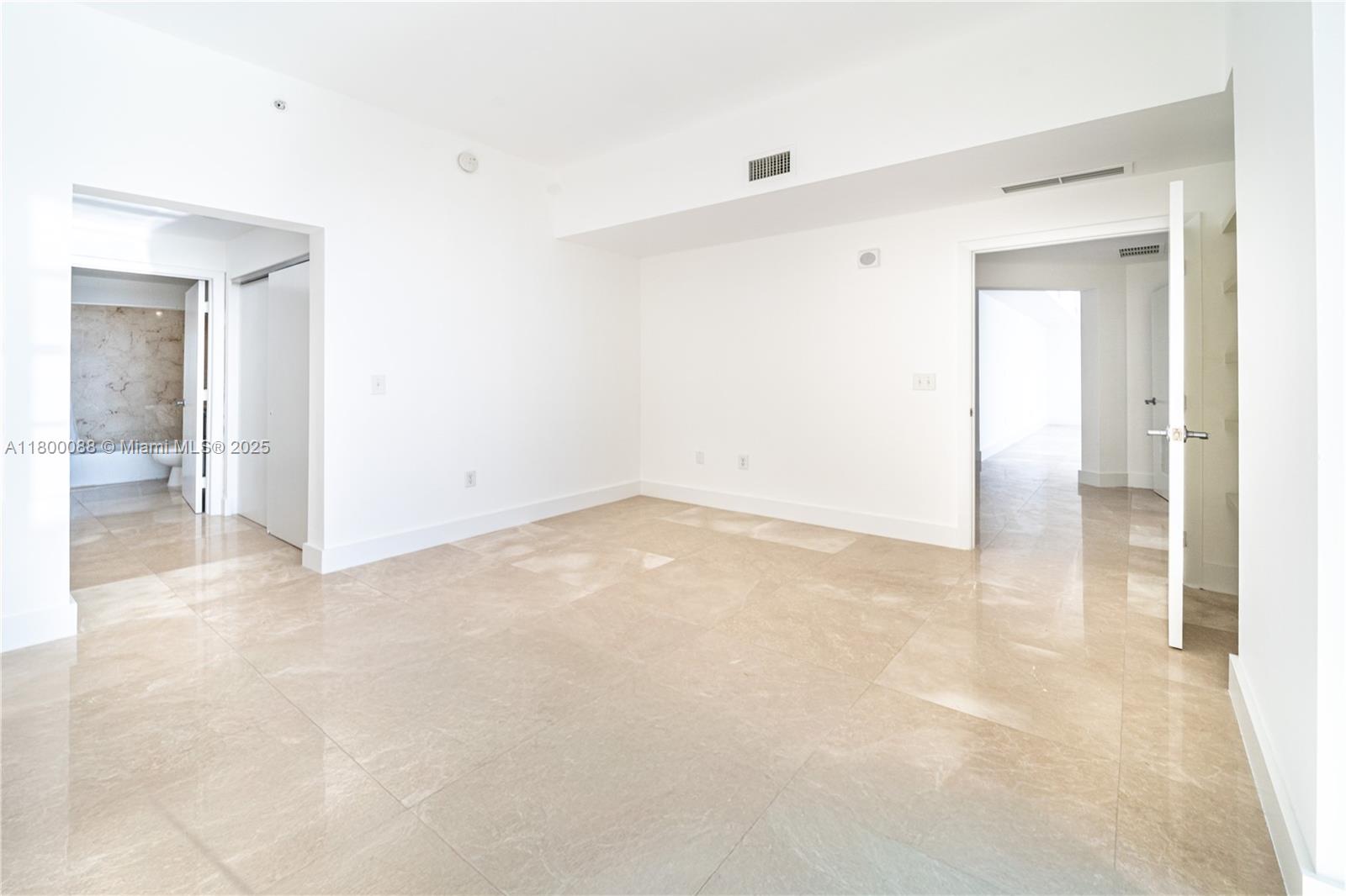 3330 NE 190th St #LPH14, Aventura FL 33180