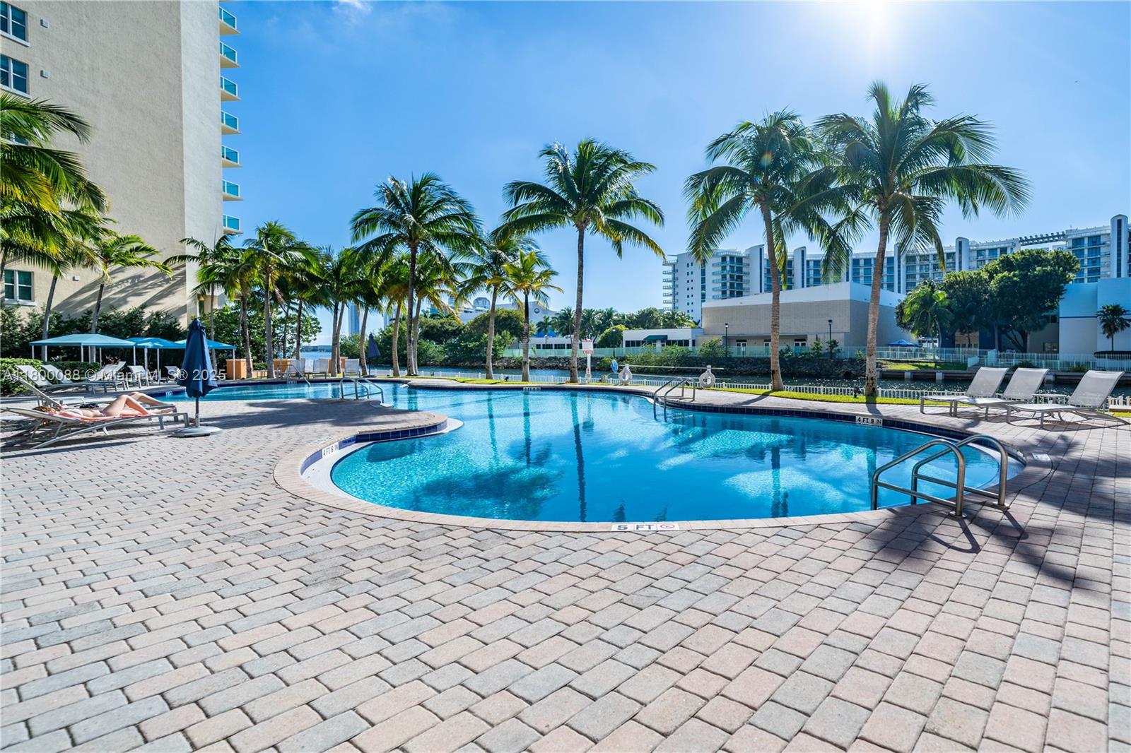 3330 NE 190th St #LPH14, Aventura FL 33180