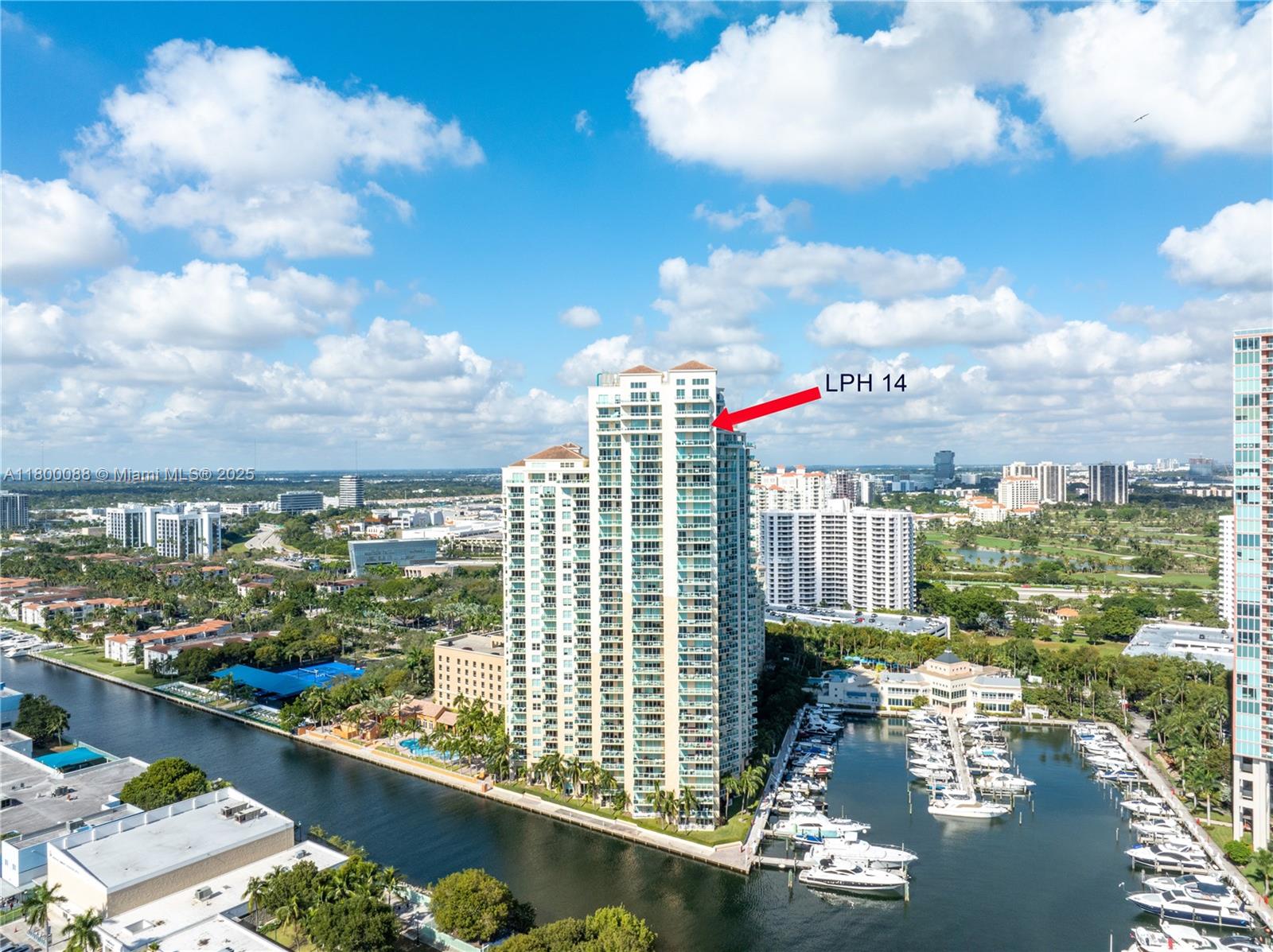 3330 NE 190th St #LPH14, Aventura FL 33180