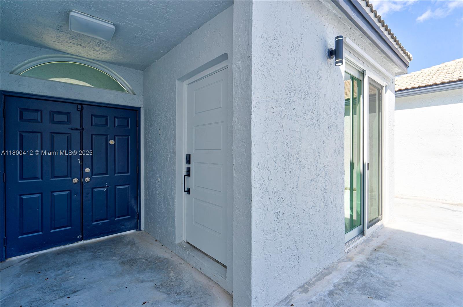 15843 NW 10th St, Pembroke Pines, Florida image 3