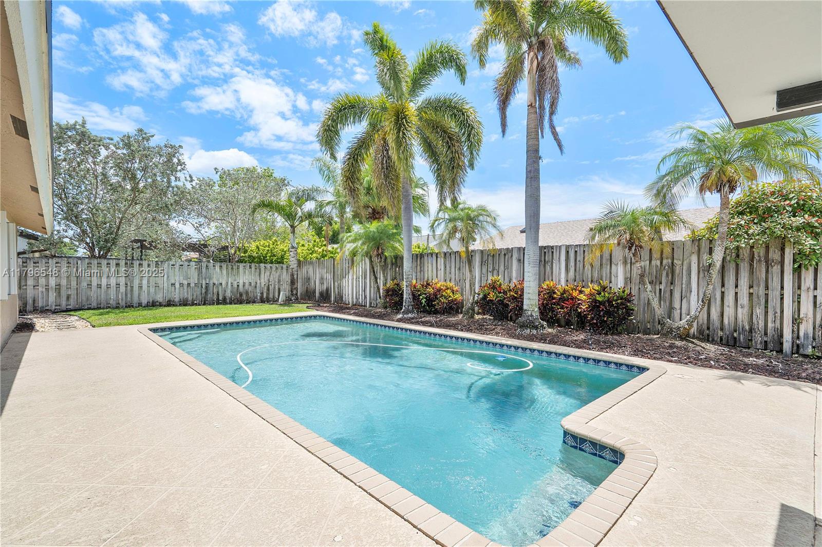 14660 Highland Springs Ct, Davie, Florida image 40