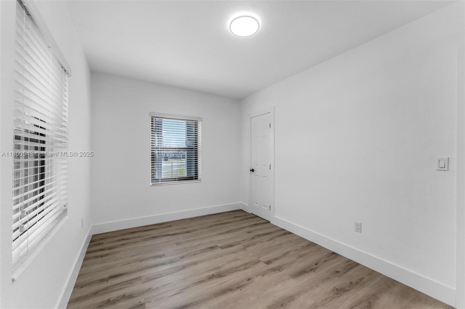 14401 Pierce St, Miami, Florida image 11