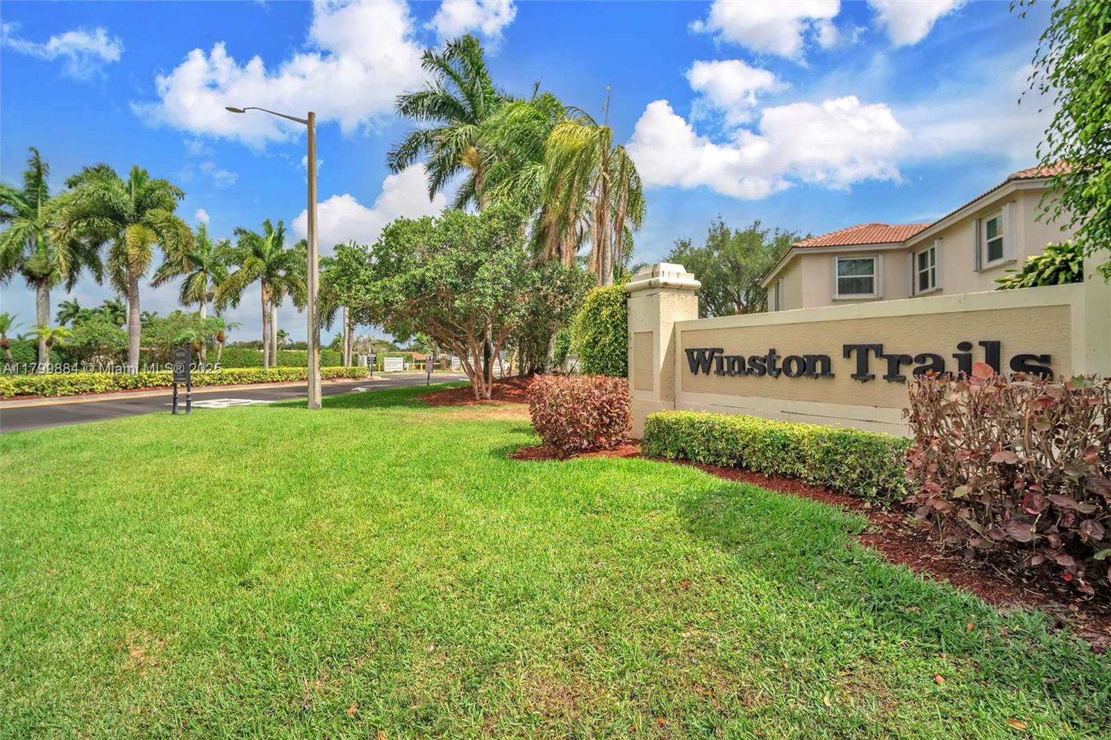 6684 BROOKHURST CIR, Lake Worth, Florida 33463