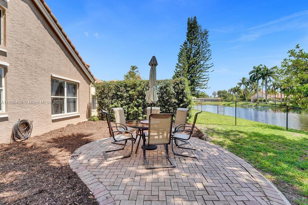 9471 Oak Grove Cir, Davie, Florida image 7