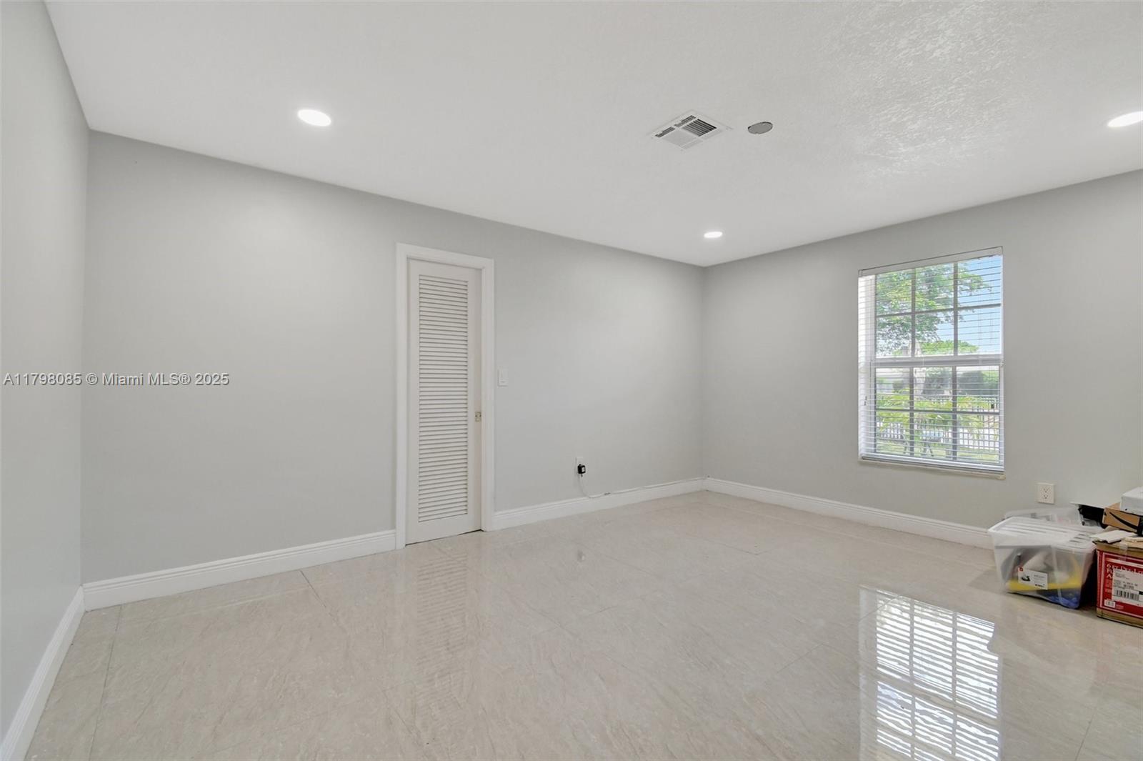 5509 Mulberry Dr, Tamarac, Florida image 19