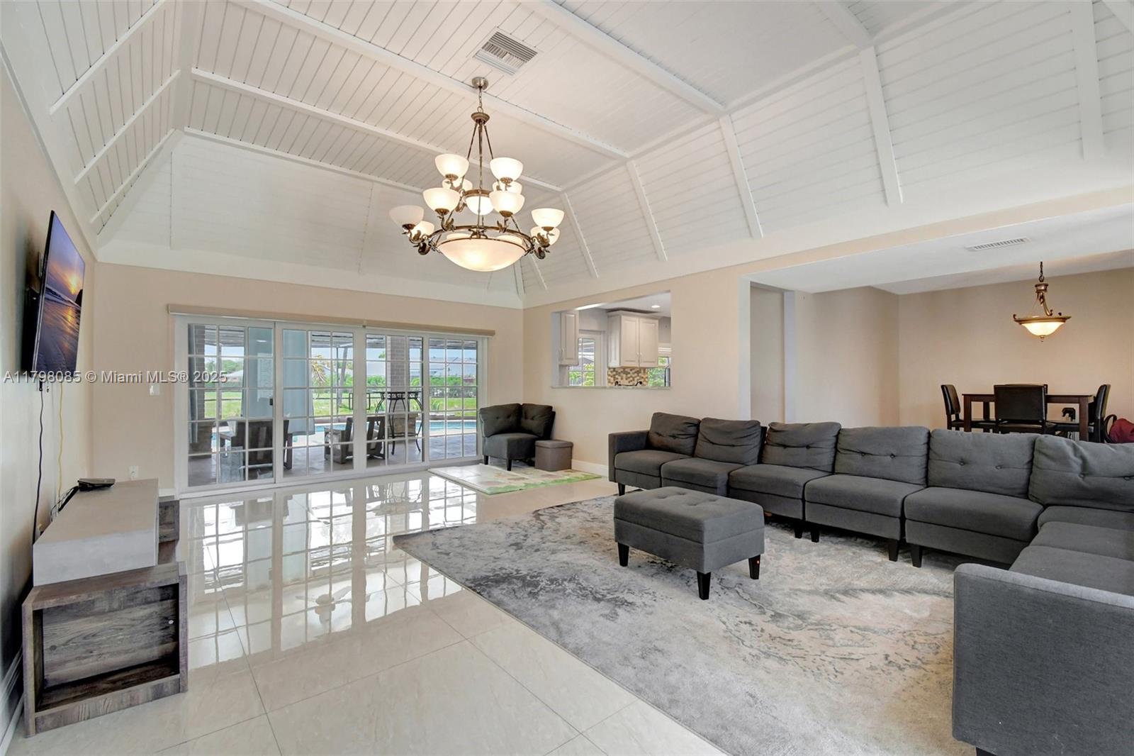 5509 Mulberry Dr, Tamarac, Florida image 9