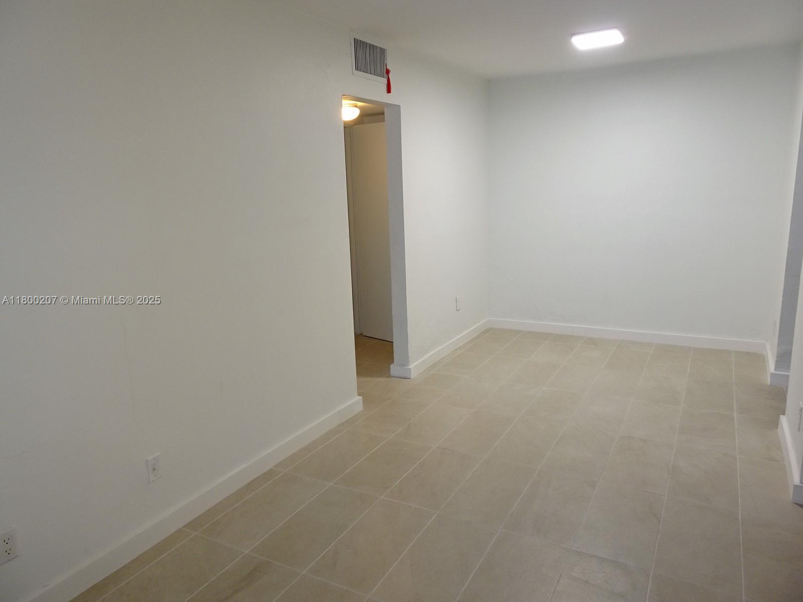 13500 NE 3rd Ct #217, North Miami, Florida image 17