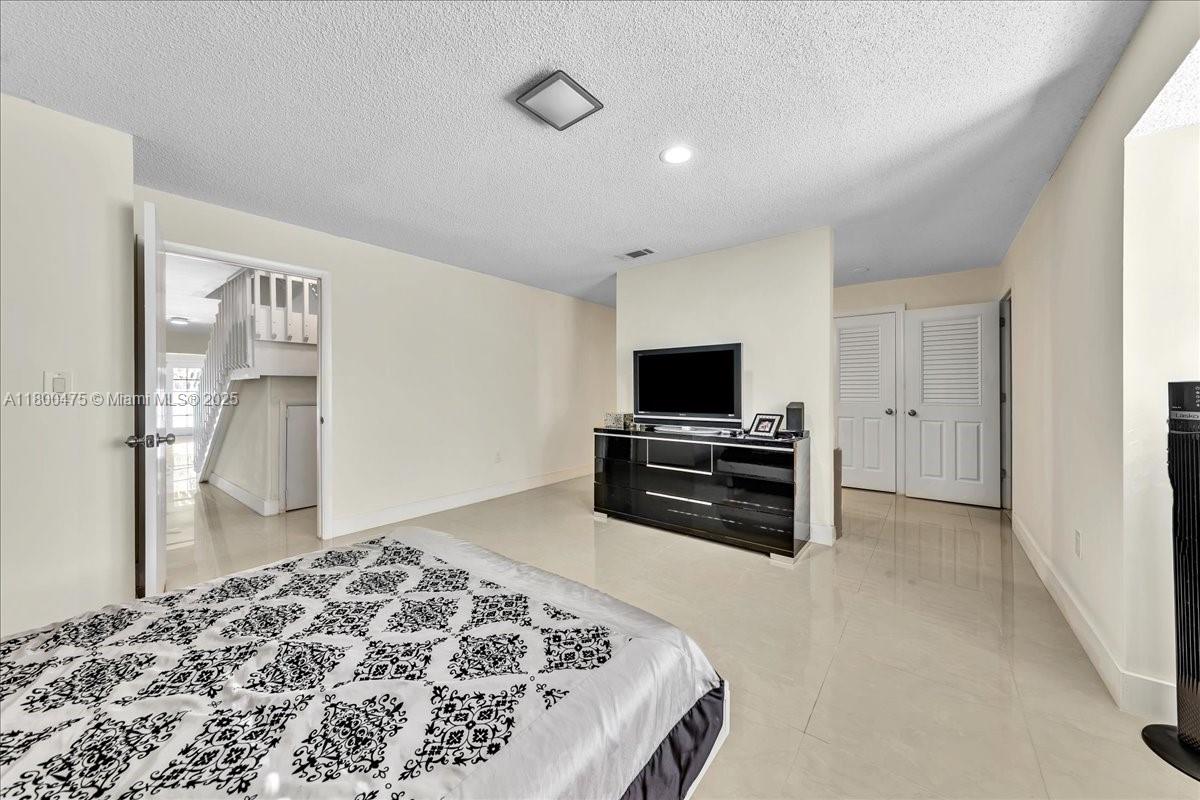 1060 SW 111th Way, Davie, Florida image 29