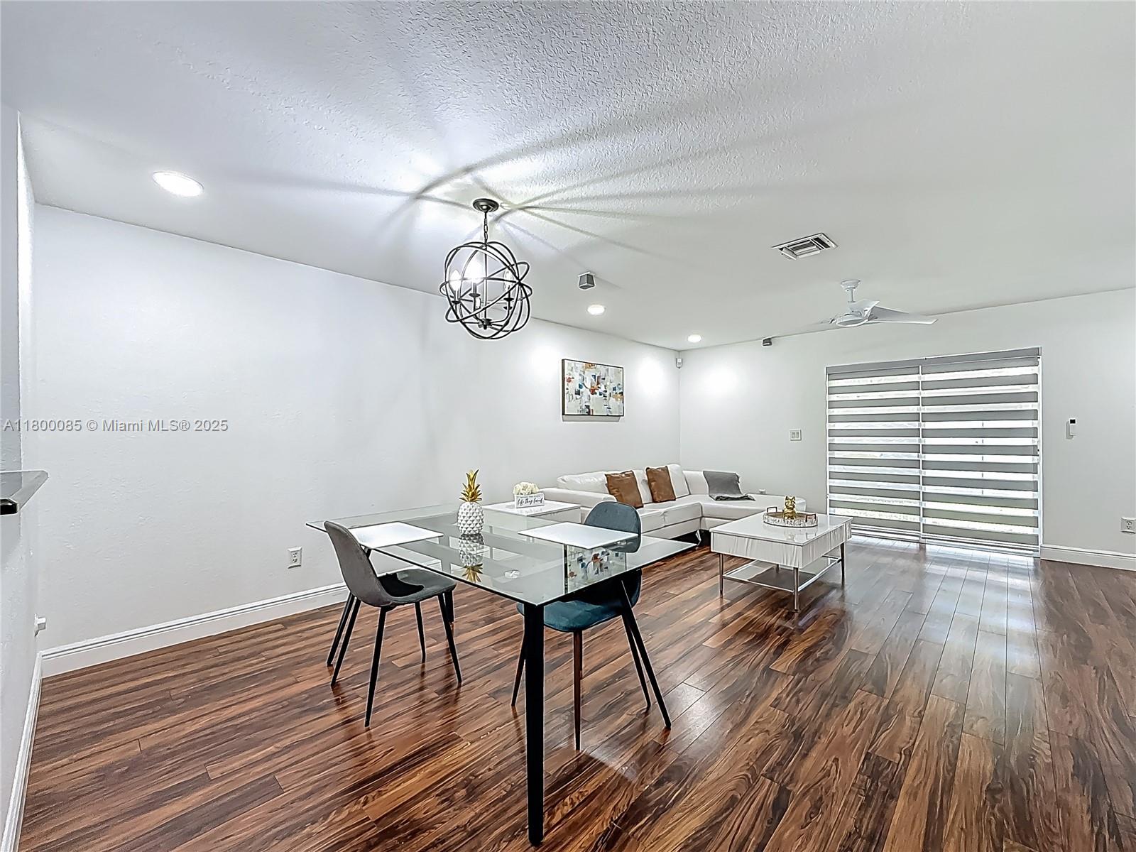 5928 Glasgow Way, Tamarac, Florida image 16