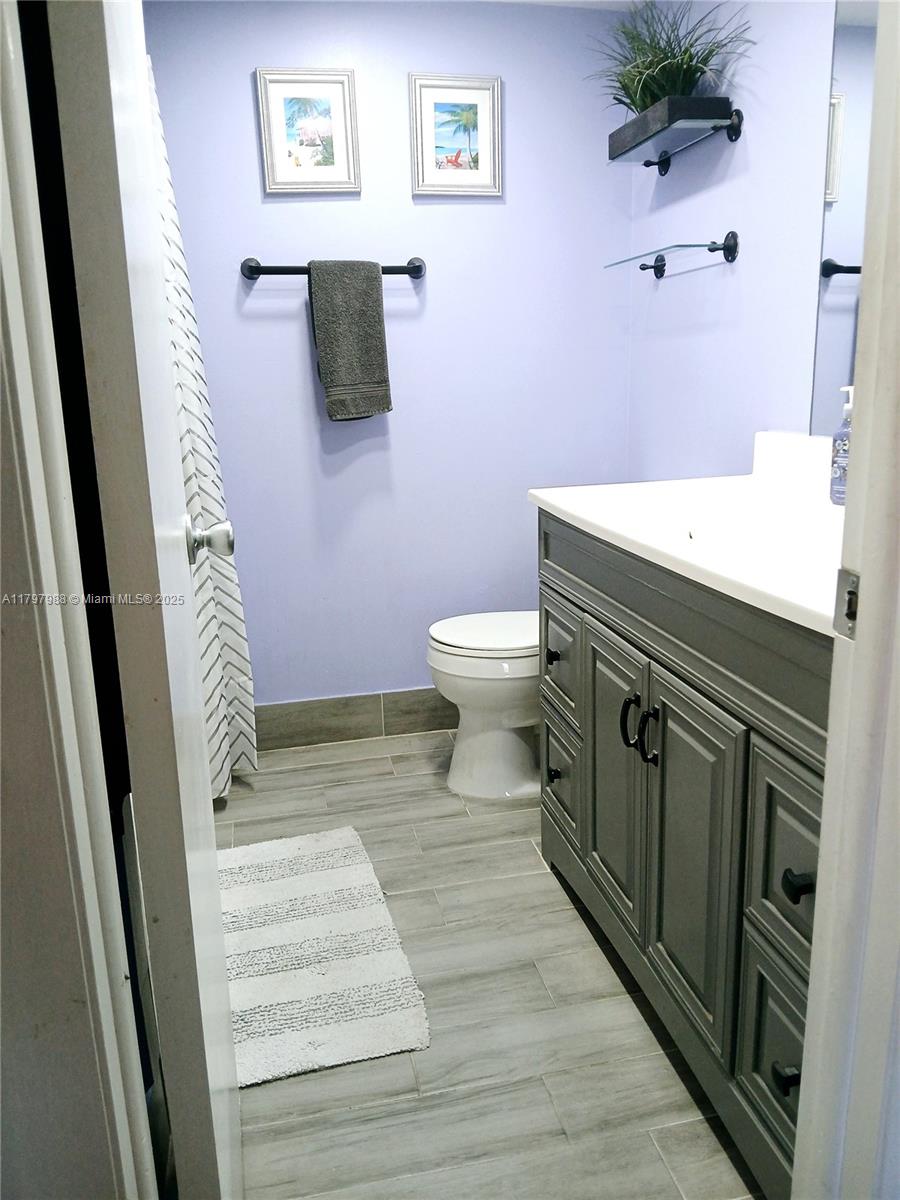 10442 Sunrise Lakes Blvd #203, Sunrise, Florida image 11