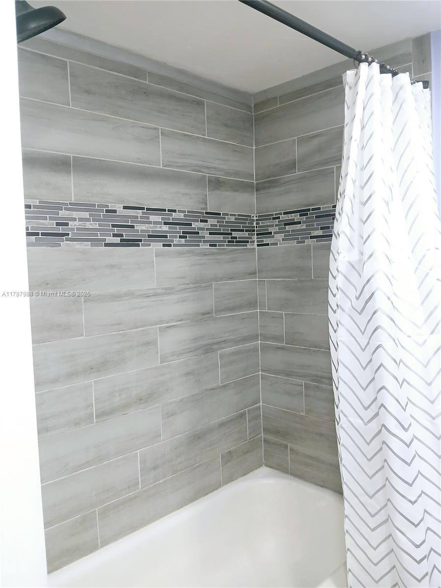 10442 Sunrise Lakes Blvd #203, Sunrise, Florida image 12