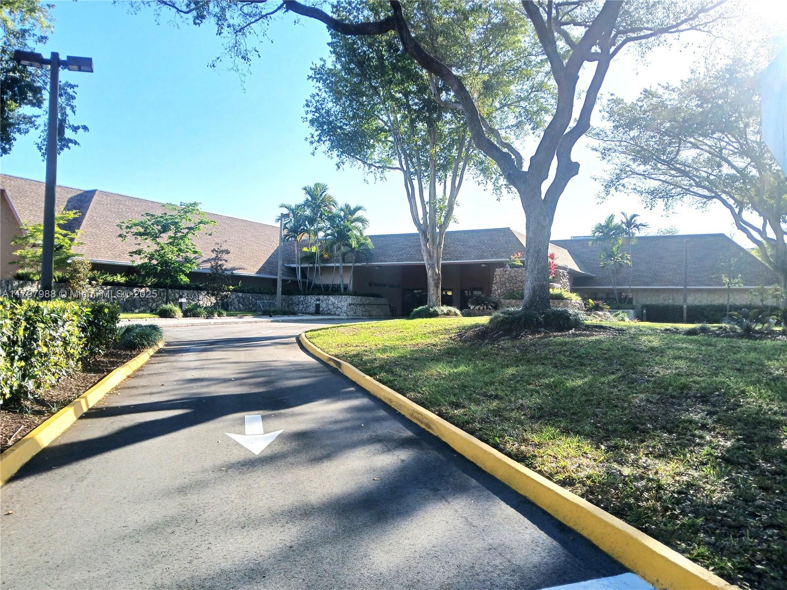 10442 Sunrise Lakes Blvd #203, Sunrise, Florida image 15