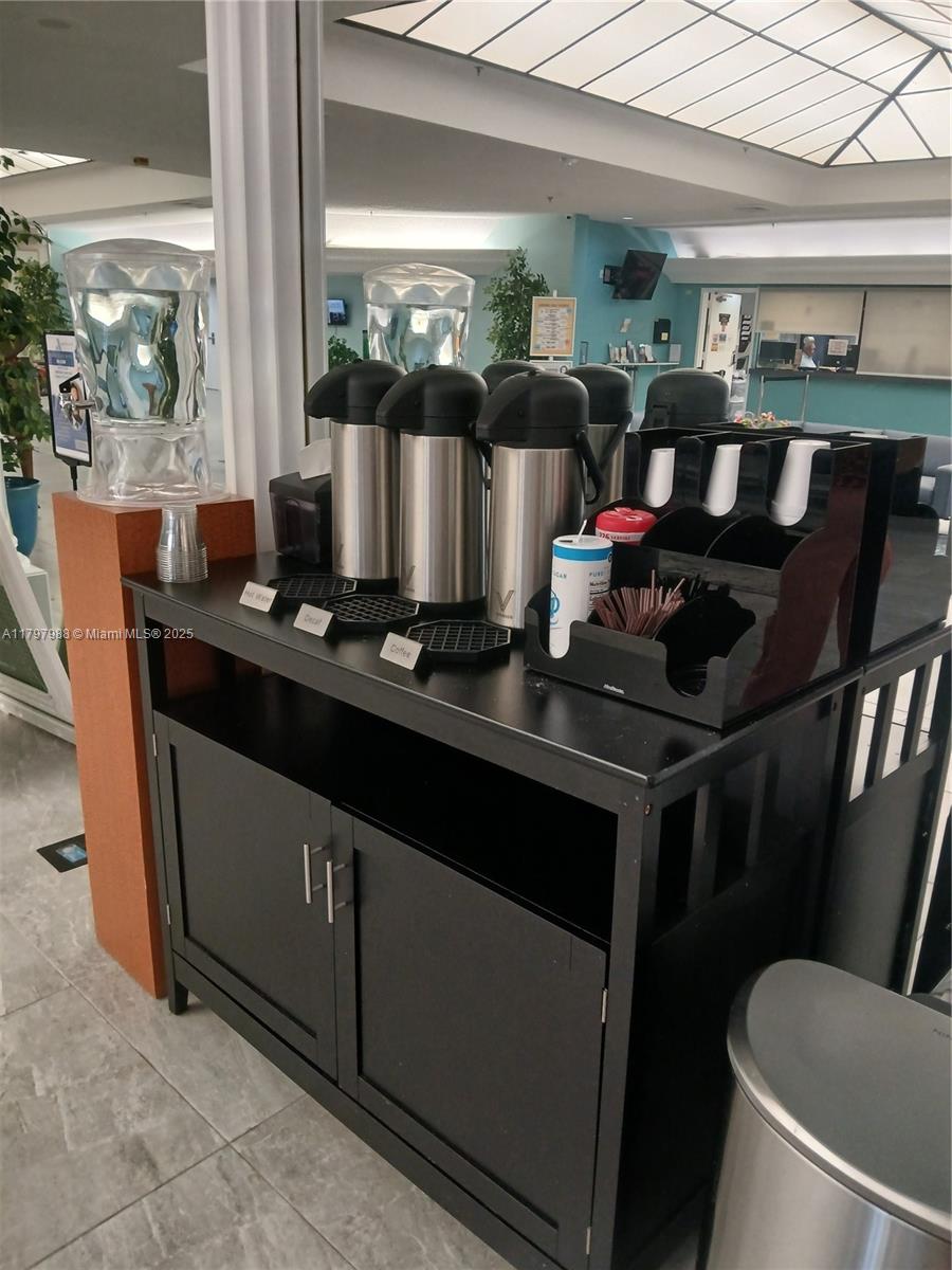 10442 Sunrise Lakes Blvd #203, Sunrise, Florida image 19