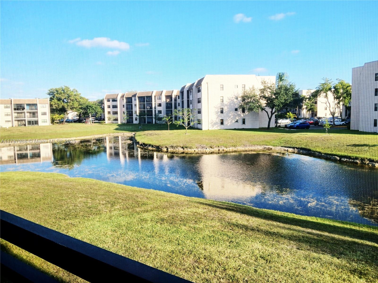 10442 Sunrise Lakes Blvd #203, Sunrise, Florida image 9