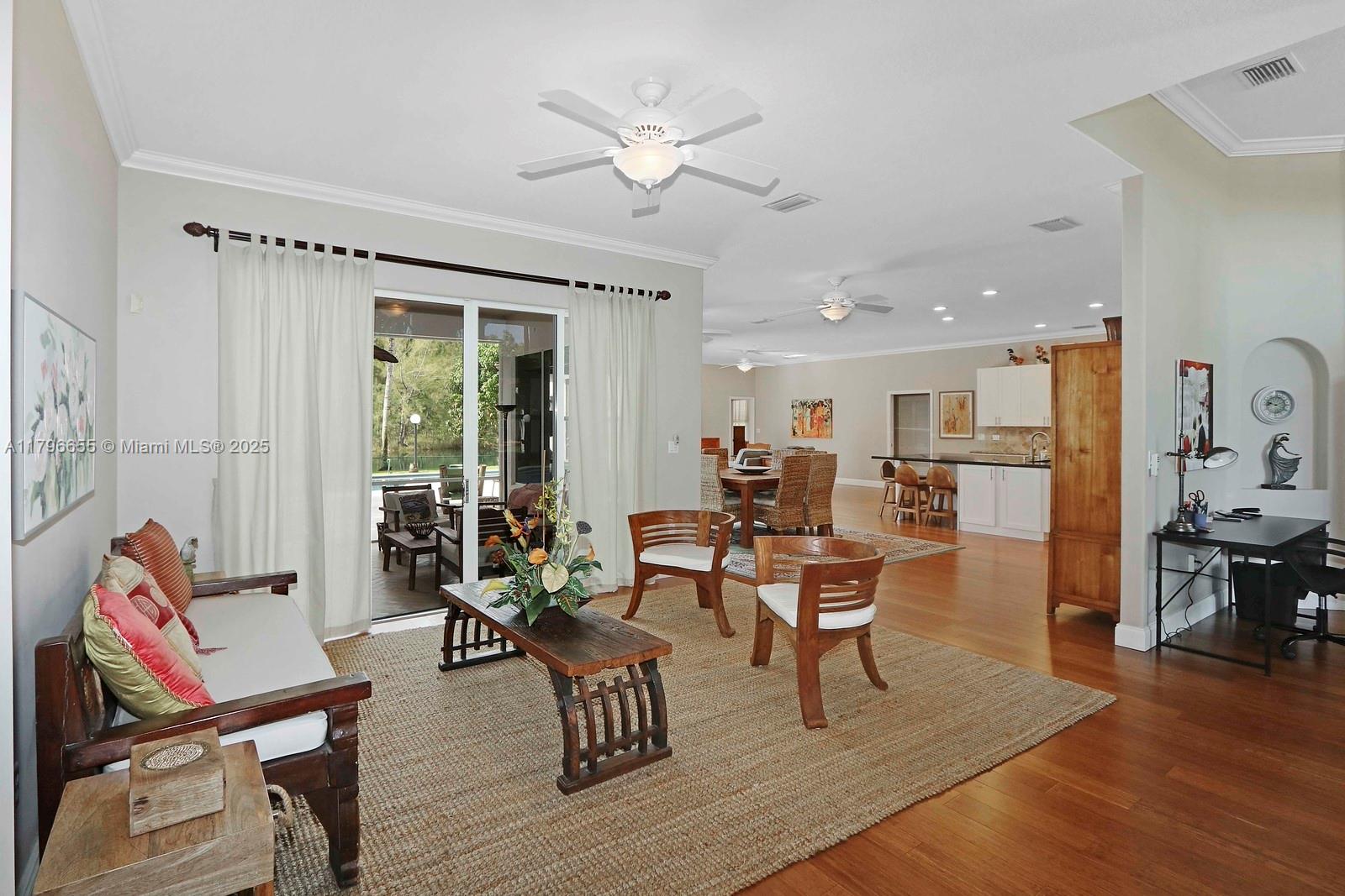Property photo # 9