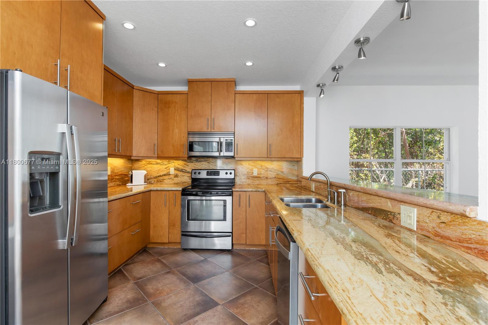 Property photo # 3