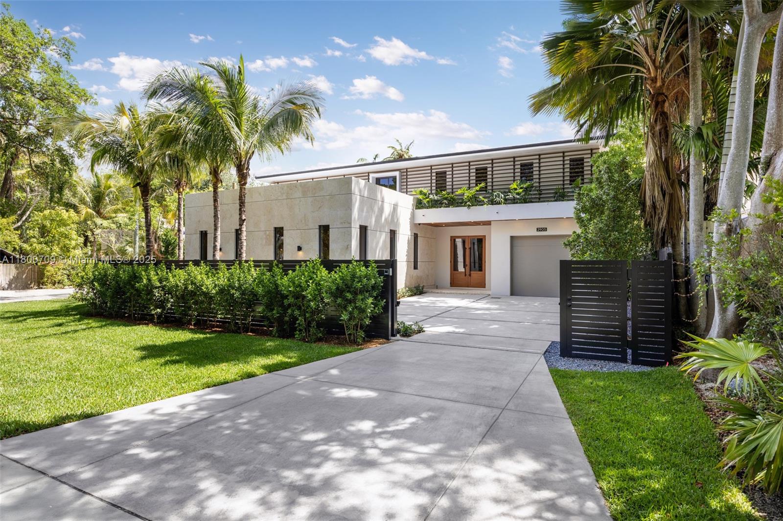 2905 Washington St, Miami, Florida image 1