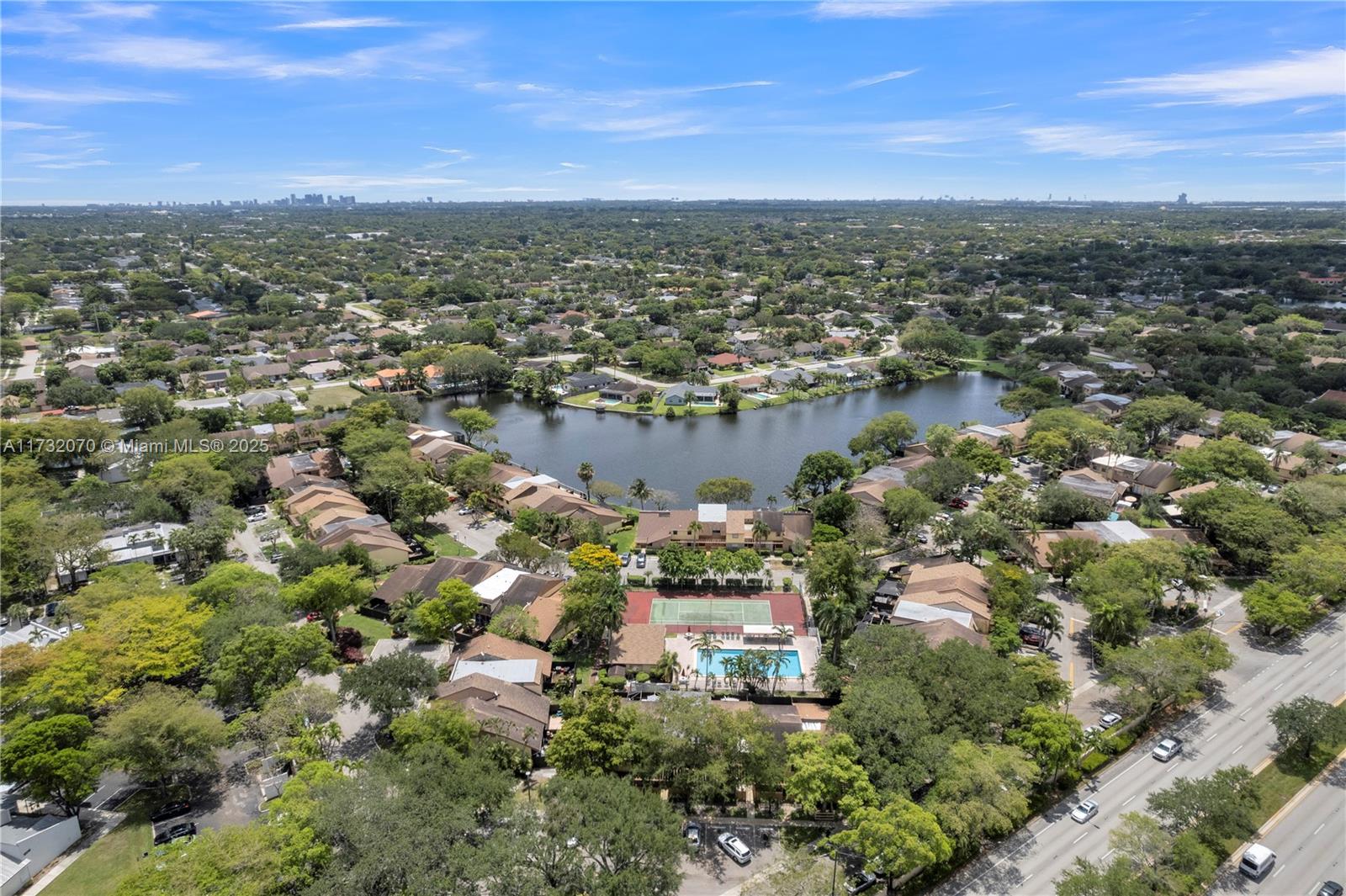1182 N University Dr, Plantation, Florida image 47