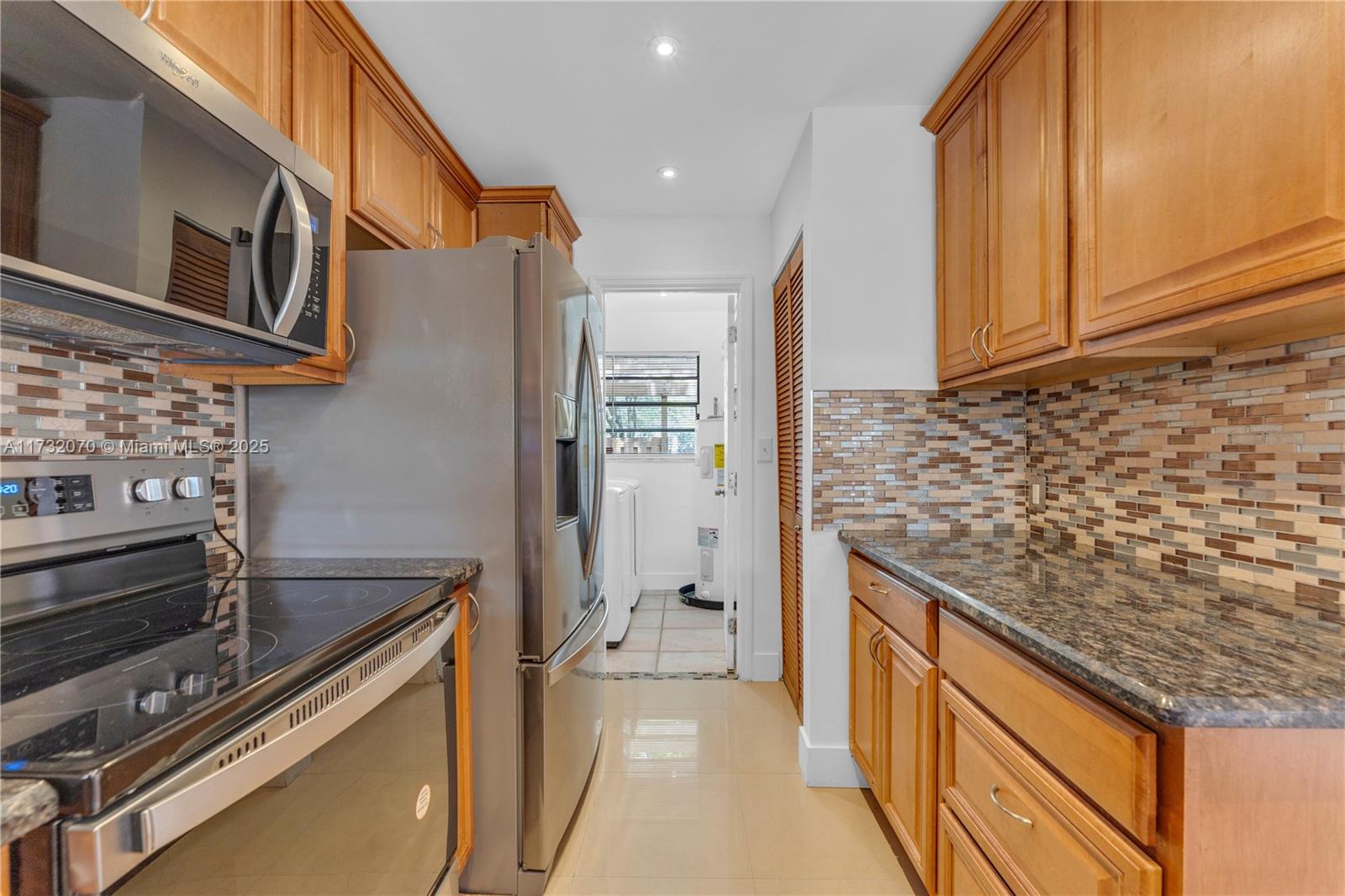 1182 N University Dr, Plantation, Florida image 7